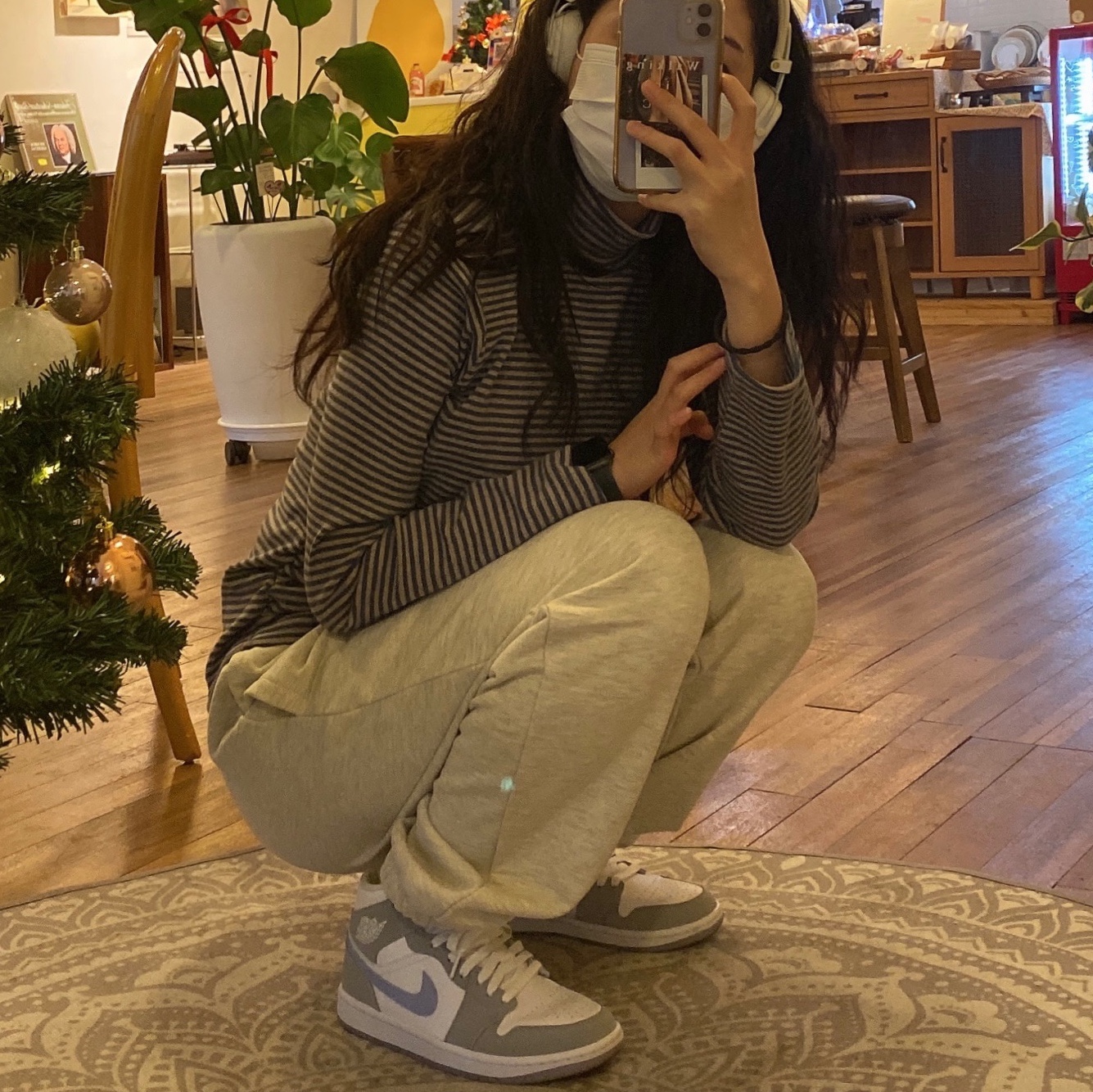 (W) Jordan 1 Mid Wolf Grey 착용 스타일