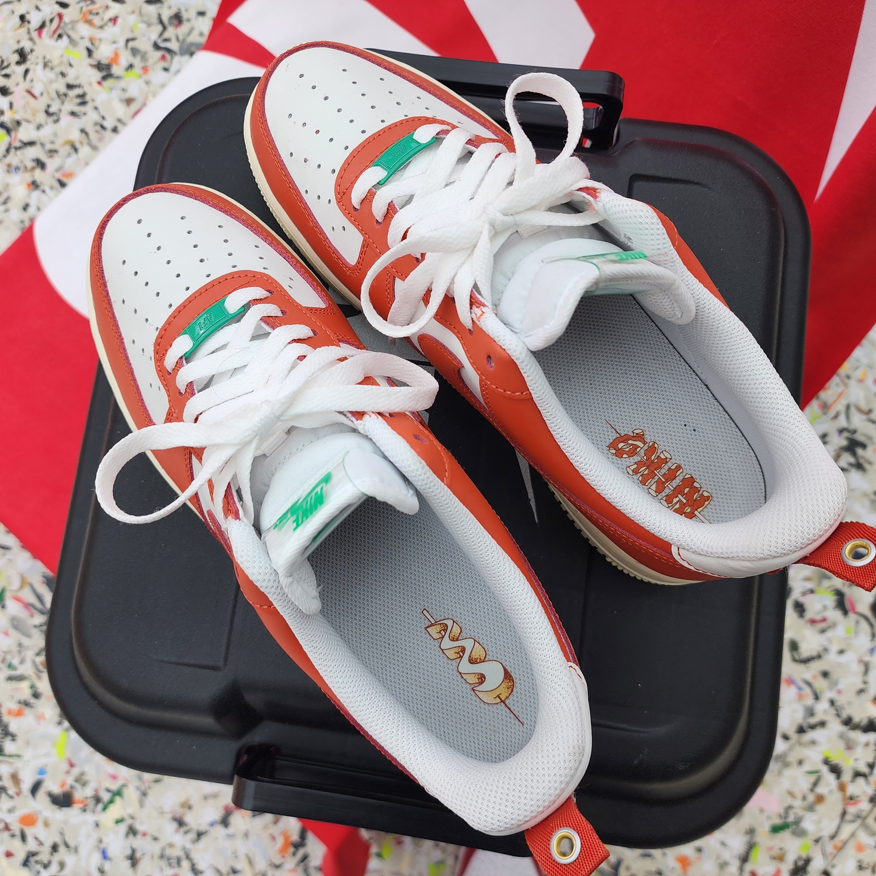 Nike Air Force 1 '07 LV8 Pojangmacha 착용 스타일 - 2
