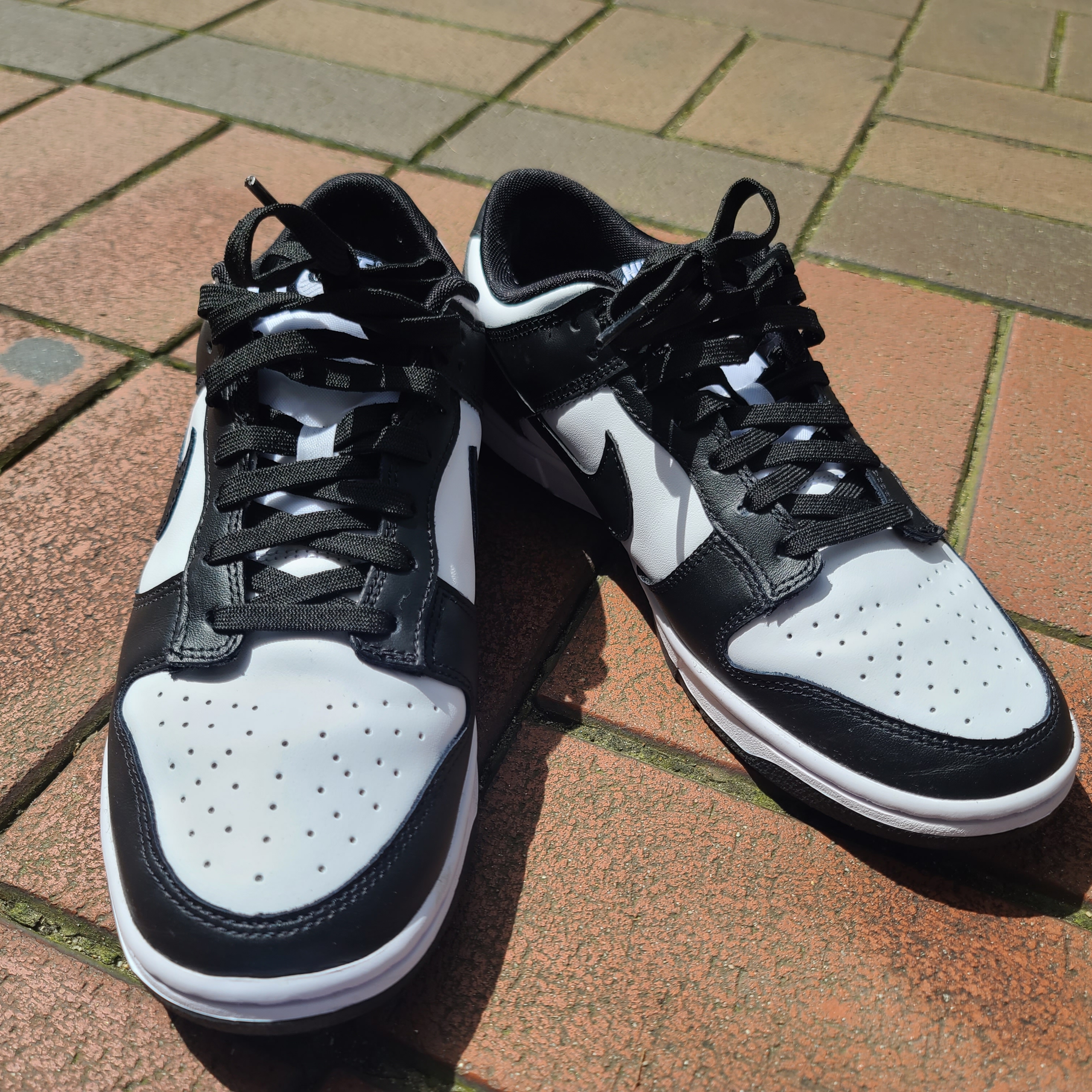 Nike Dunk Low Retro Black 착용 스타일 - 2