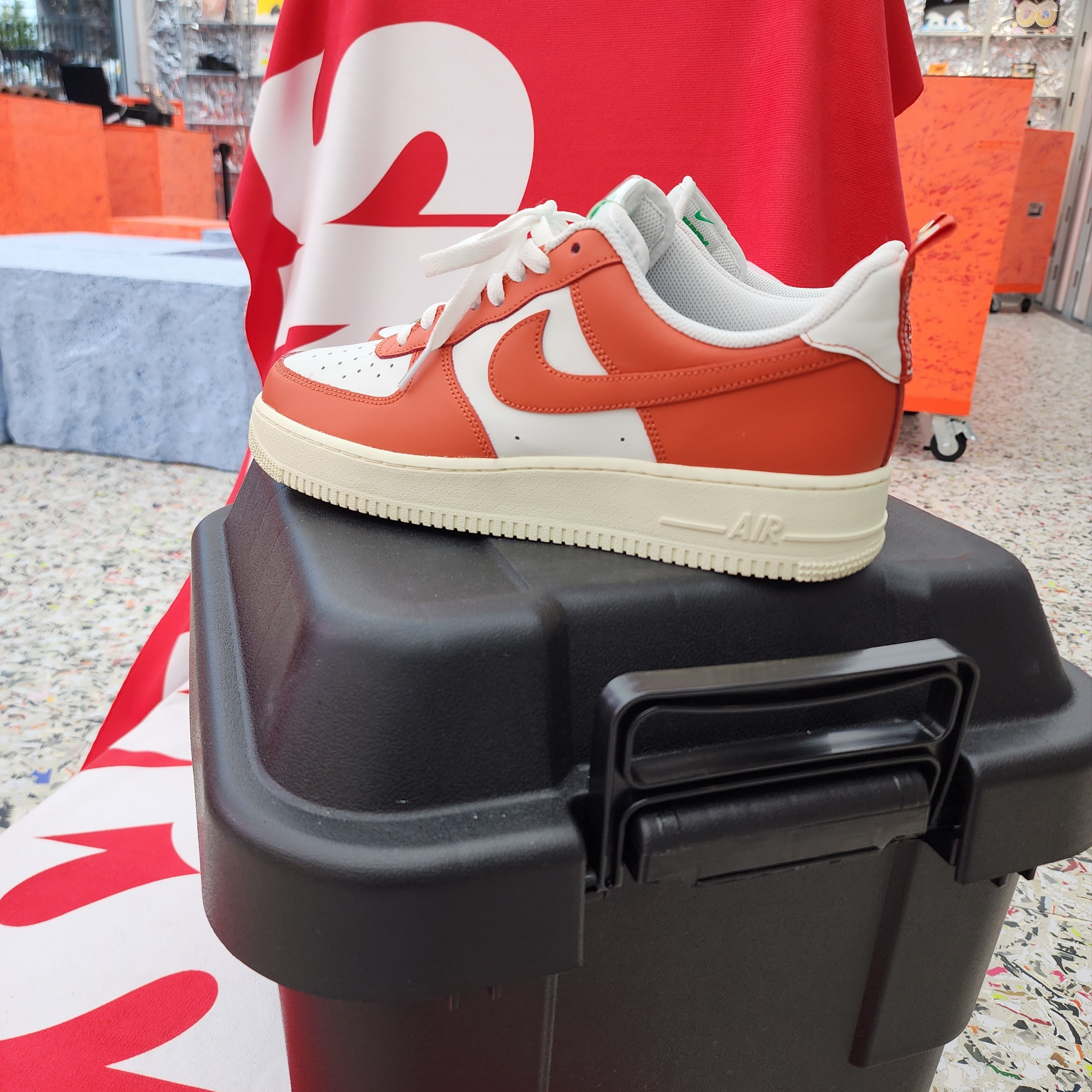 Nike Air Force 1 '07 LV8 Pojangmacha 착용 스타일 - 3