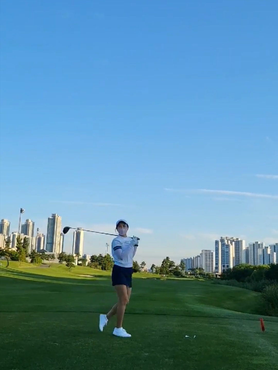 Jordan 1 Low Golf Triple White 착용 스타일