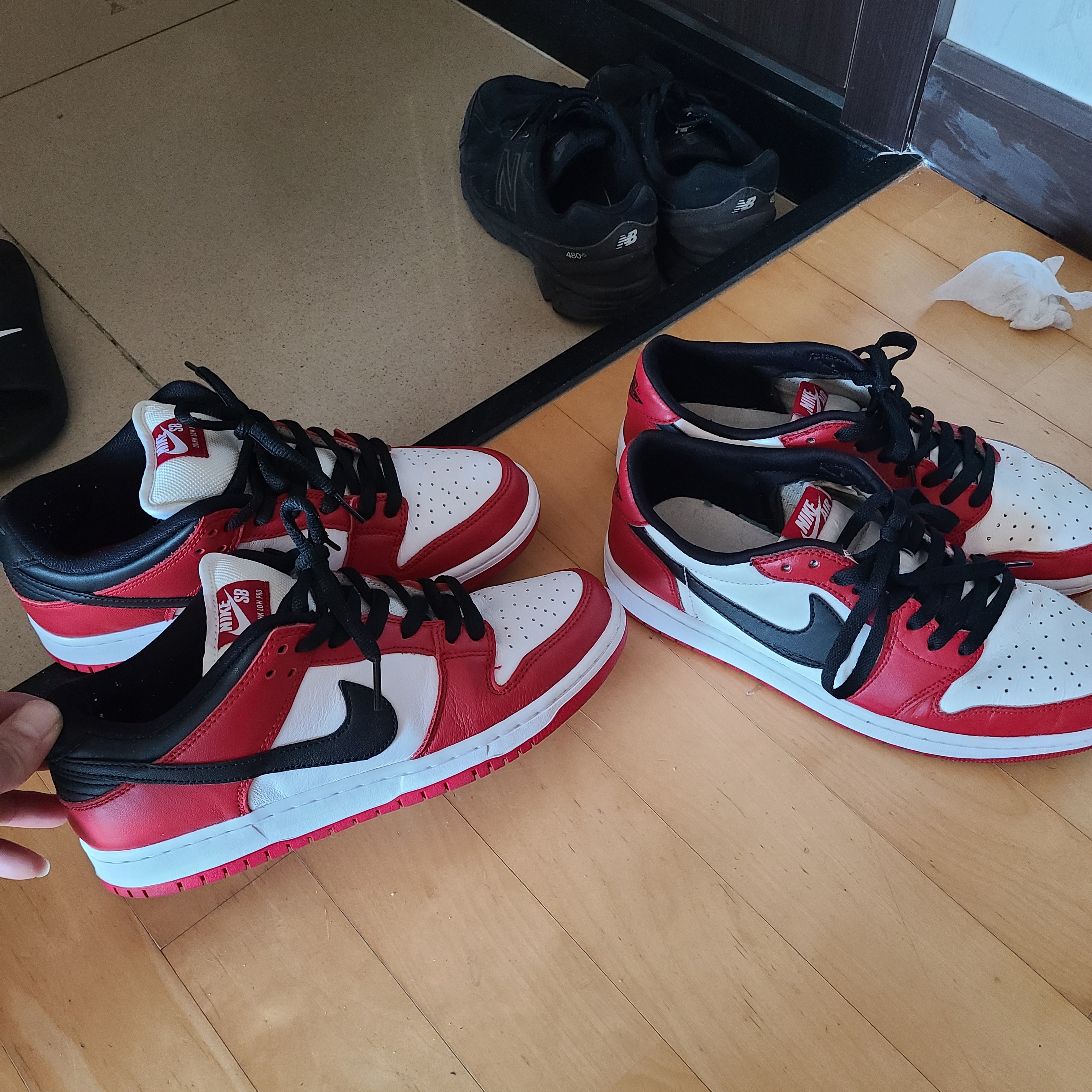 Nike SB Dunk Low Pro Chicago, Jordan 1 Retro Low OG Chicago 2016 착용 스타일 - 1