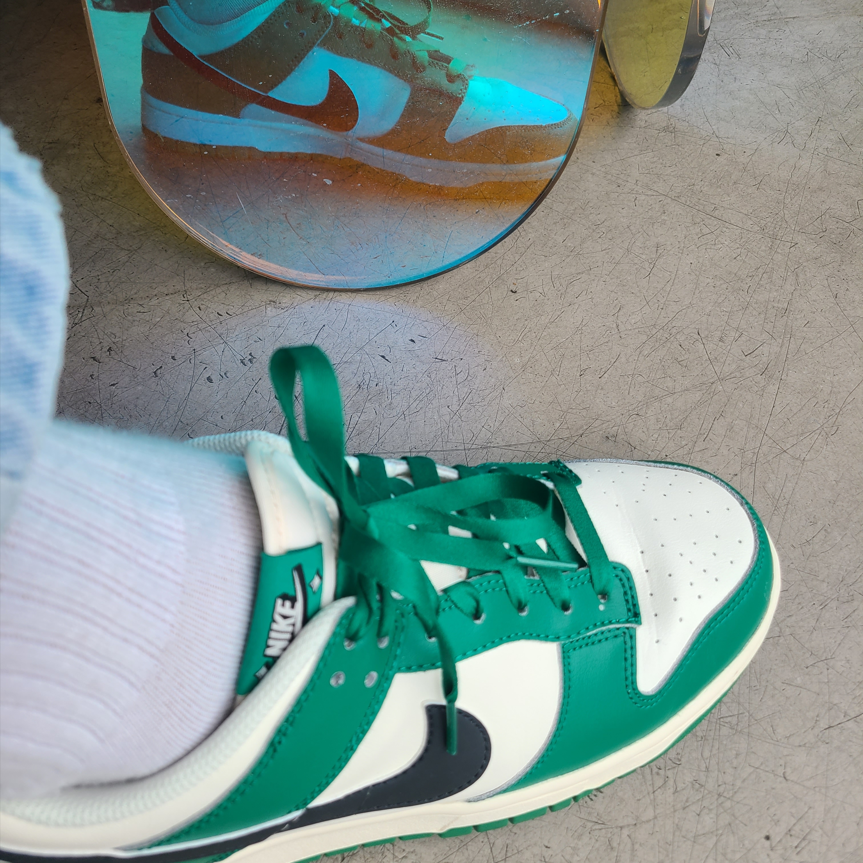 Nike Dunk Low Retro SE Jackpot Malachite 착용 스타일