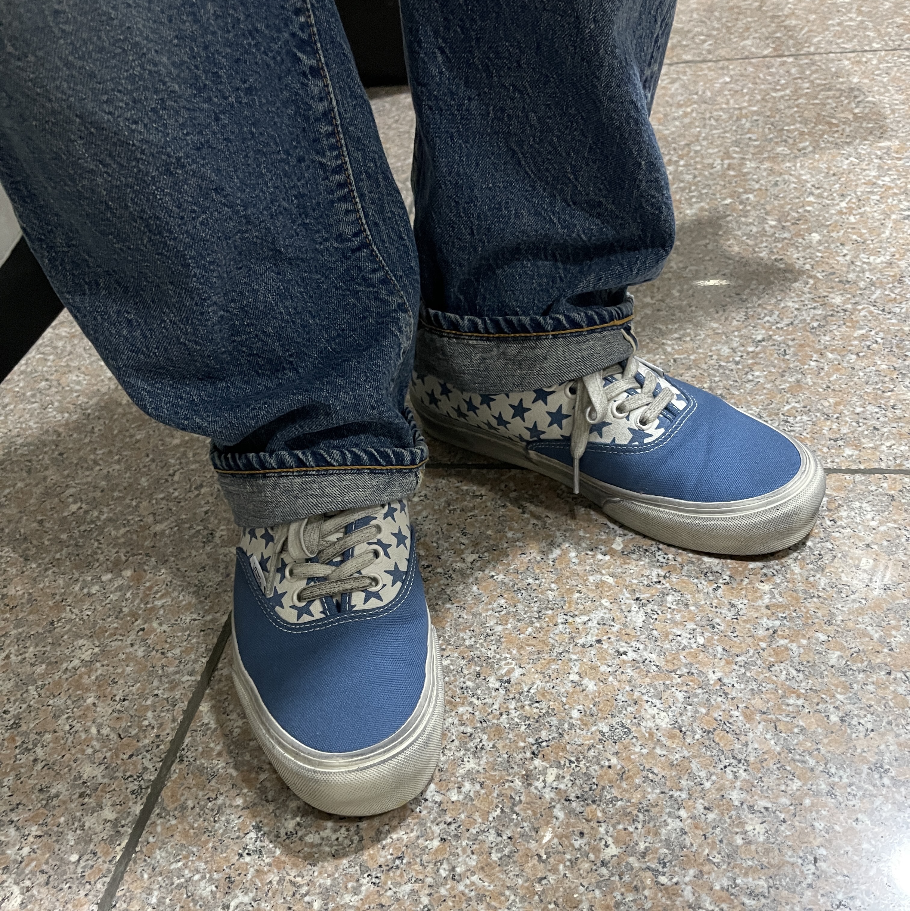 Vans Vault x Bianca Chandon Authentic LX Stressed Navy White 착용 스타일