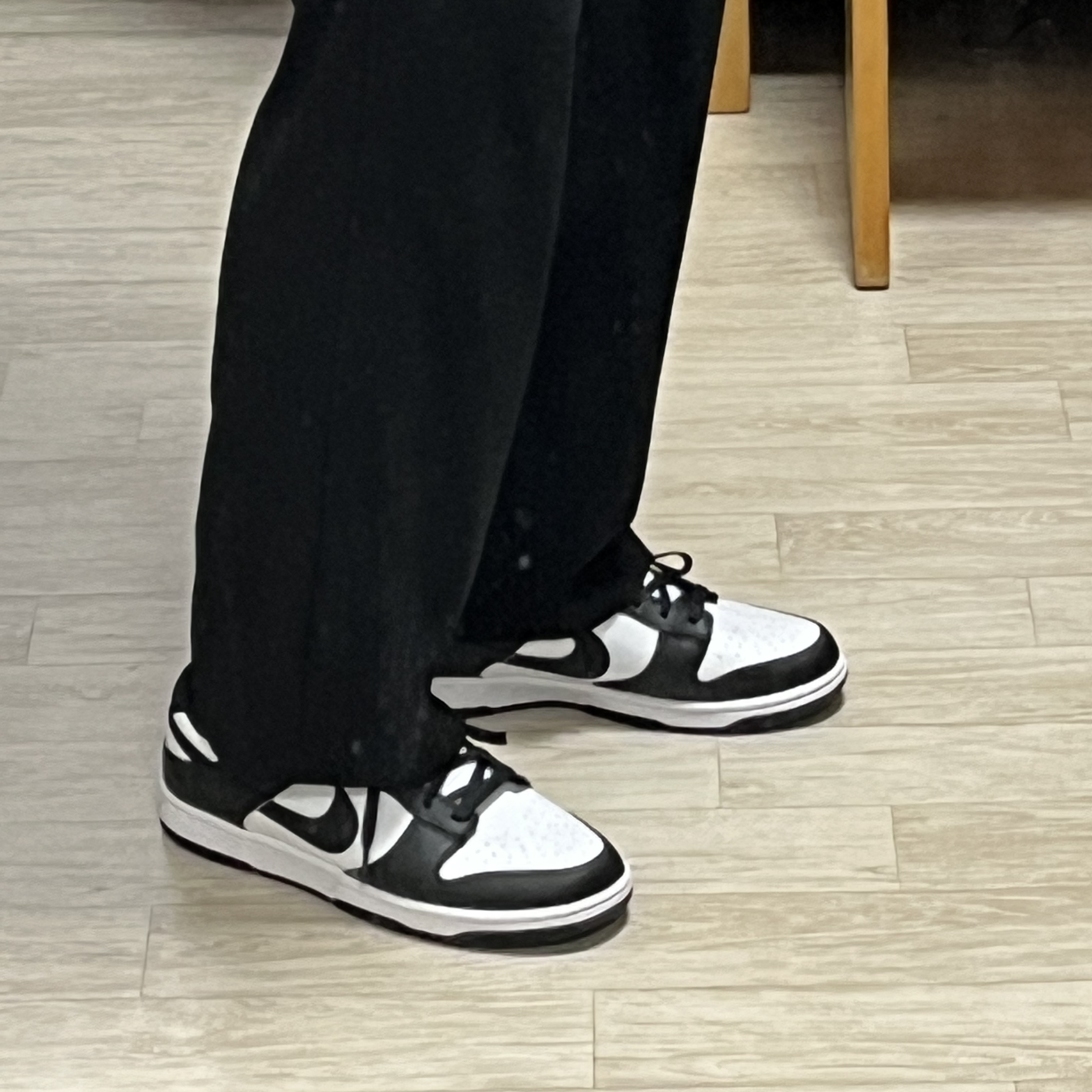 Nike Dunk Low Retro Black 착용 스타일 - 1