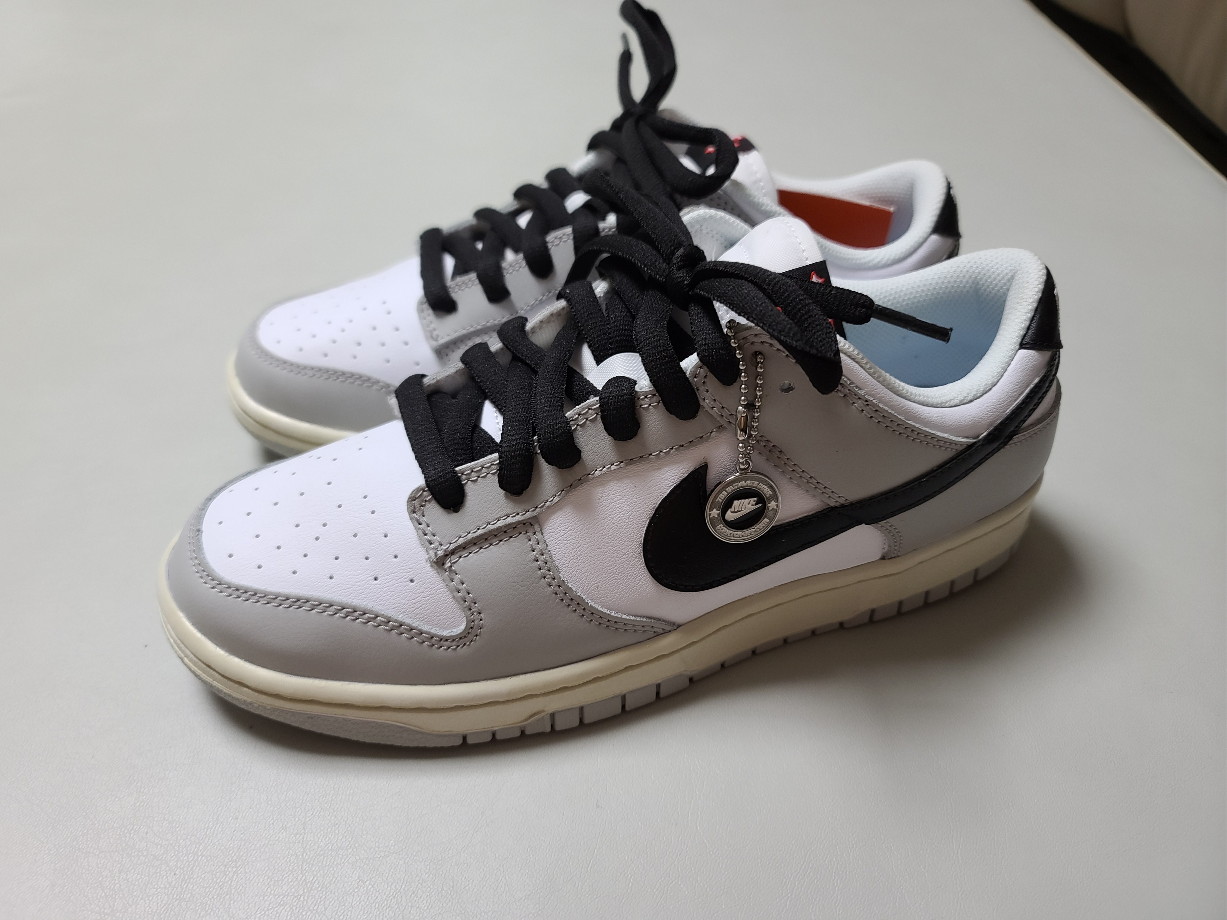 Nike Dunk Low Retro SE Jackpot Grey Fog 착용 스타일 - 2