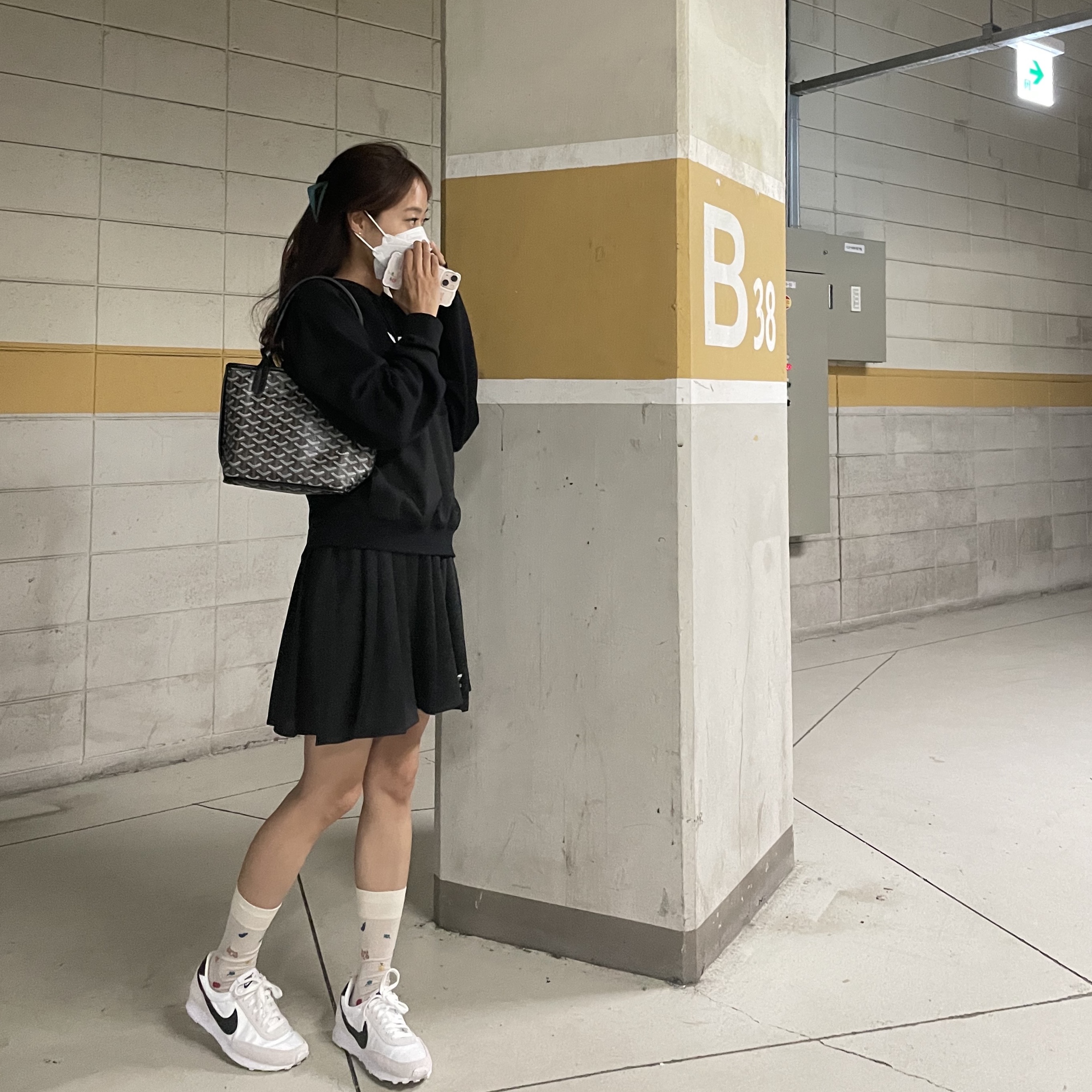(W) Nike Daybreak Summit White Black 착용 스타일