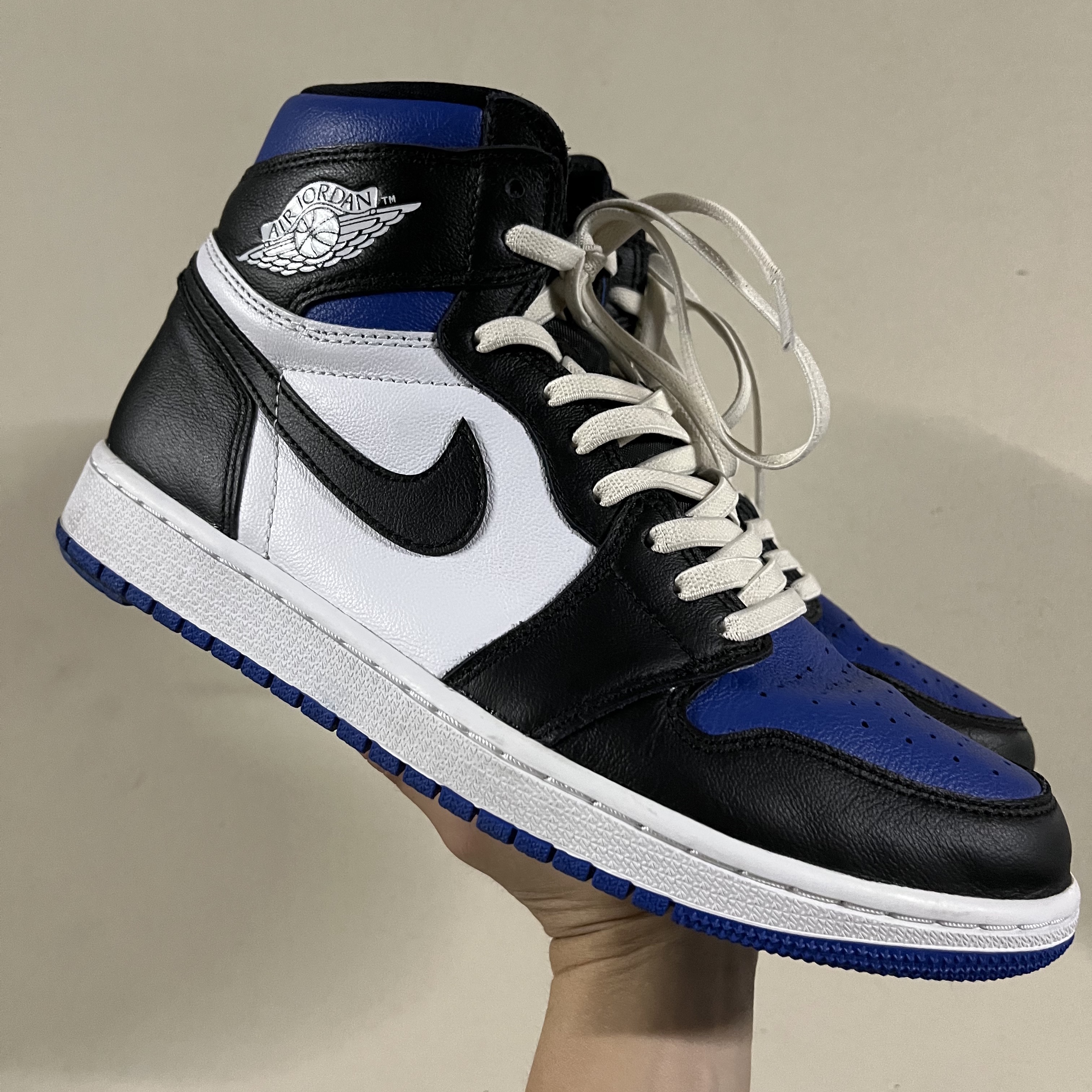 Jordan 1 Retro High OG Royal Toe 착용 스타일 - 2