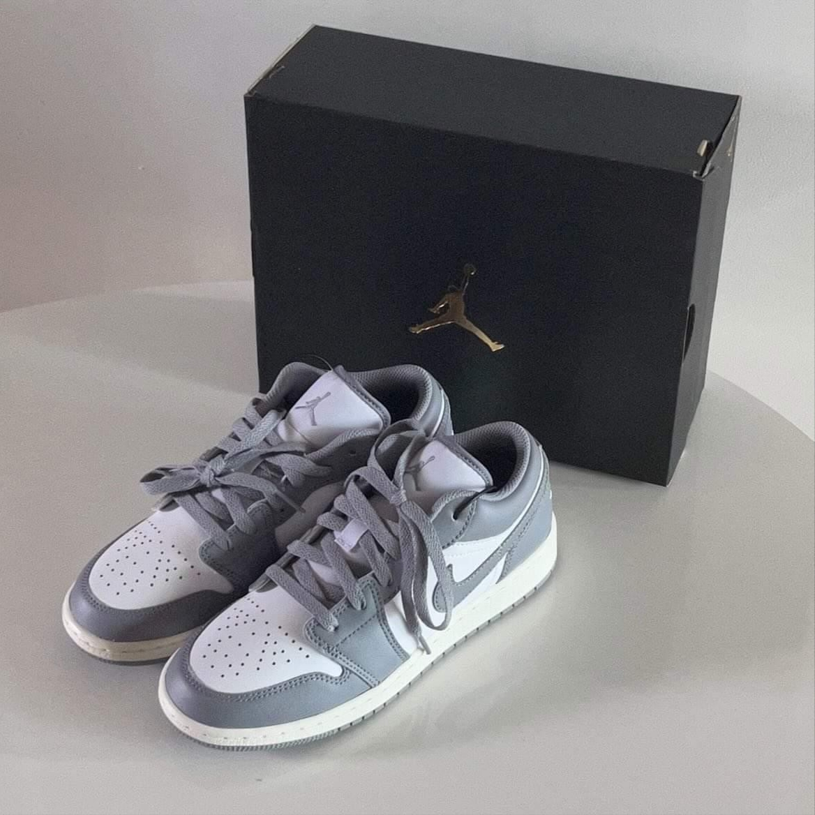 (GS) Jordan 1 Low Stealth and White 착용 스타일
