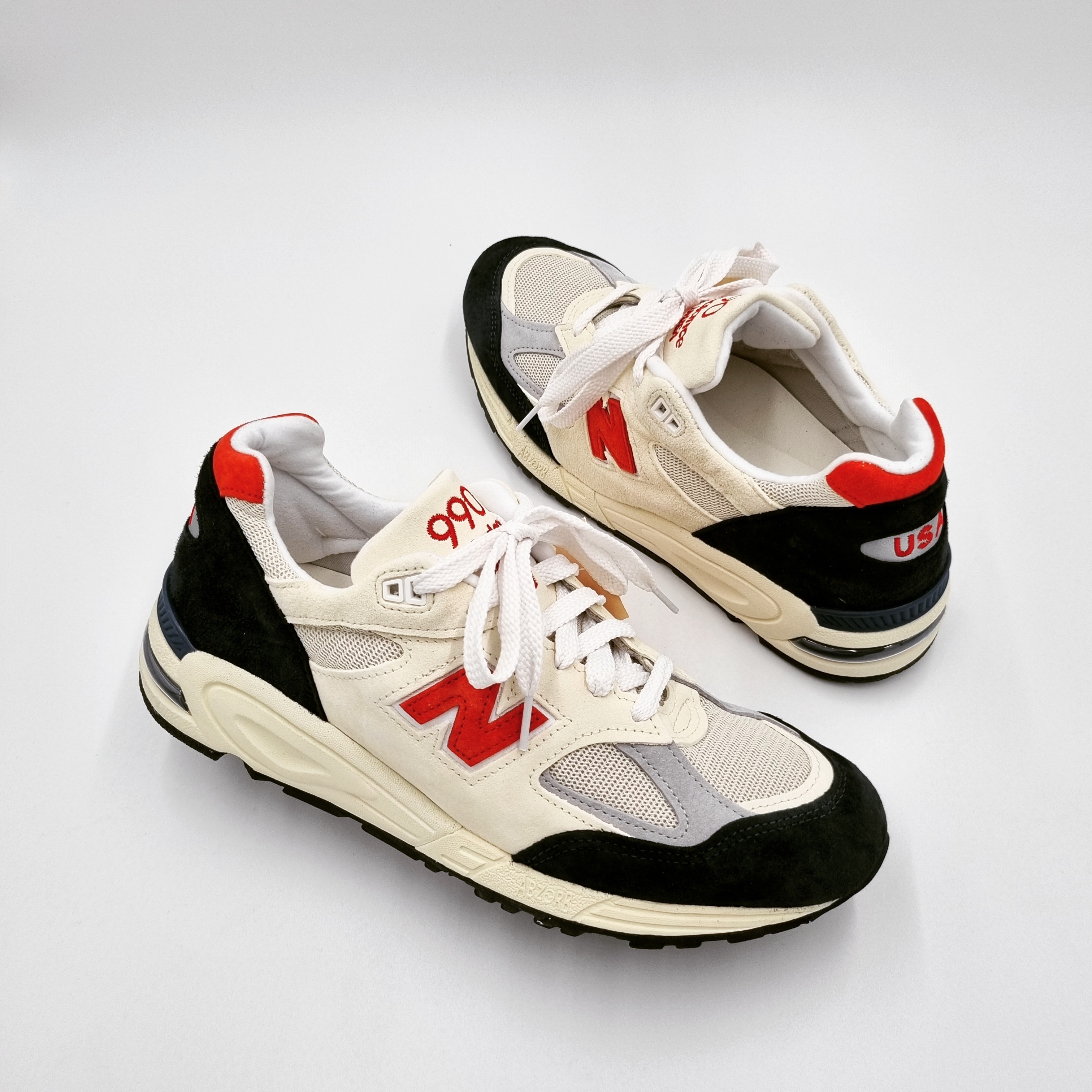 New Balance 990v2 Made in USA Navy Sea Salt 착용 스타일