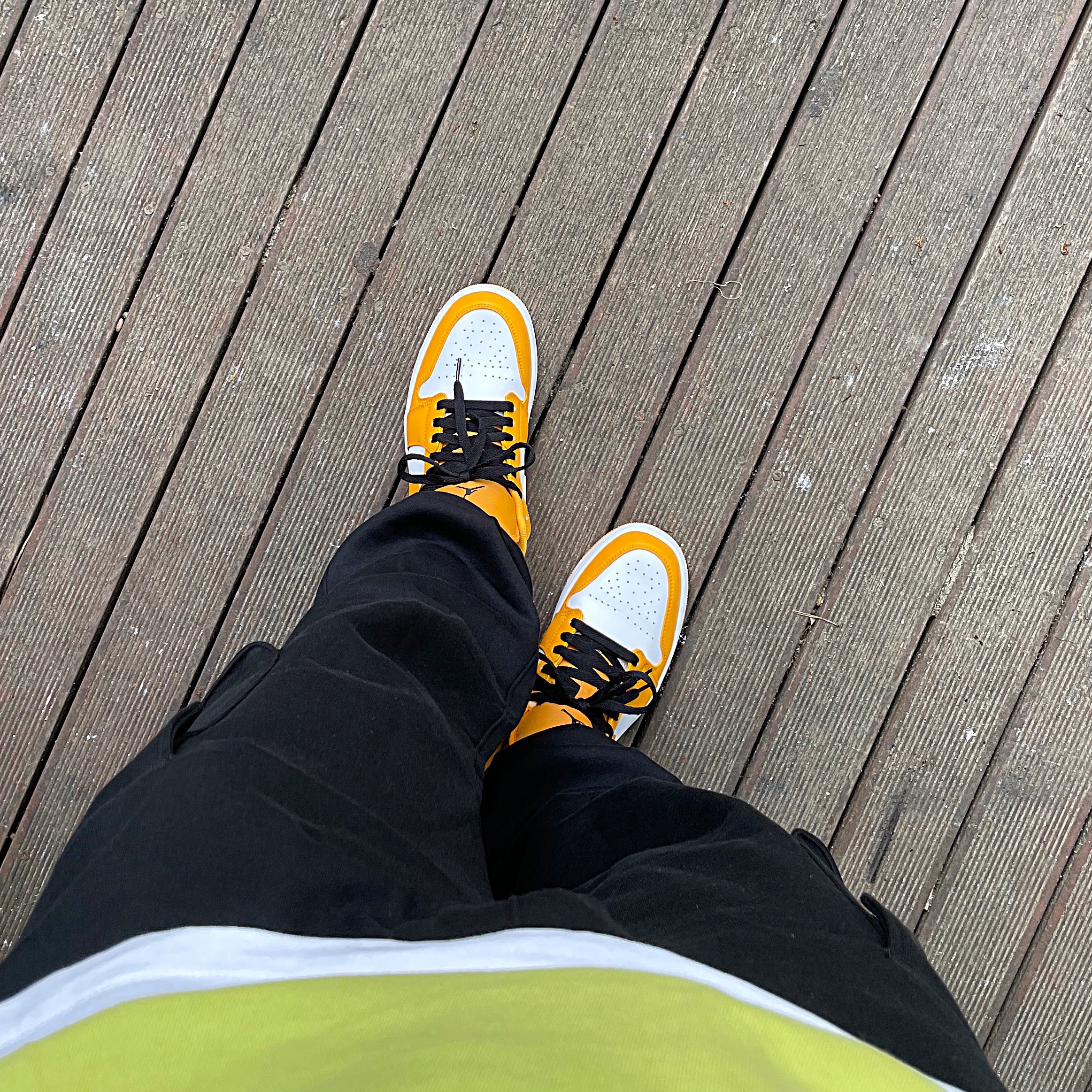 Jordan 1 Low Taxi 착용 스타일 - 3