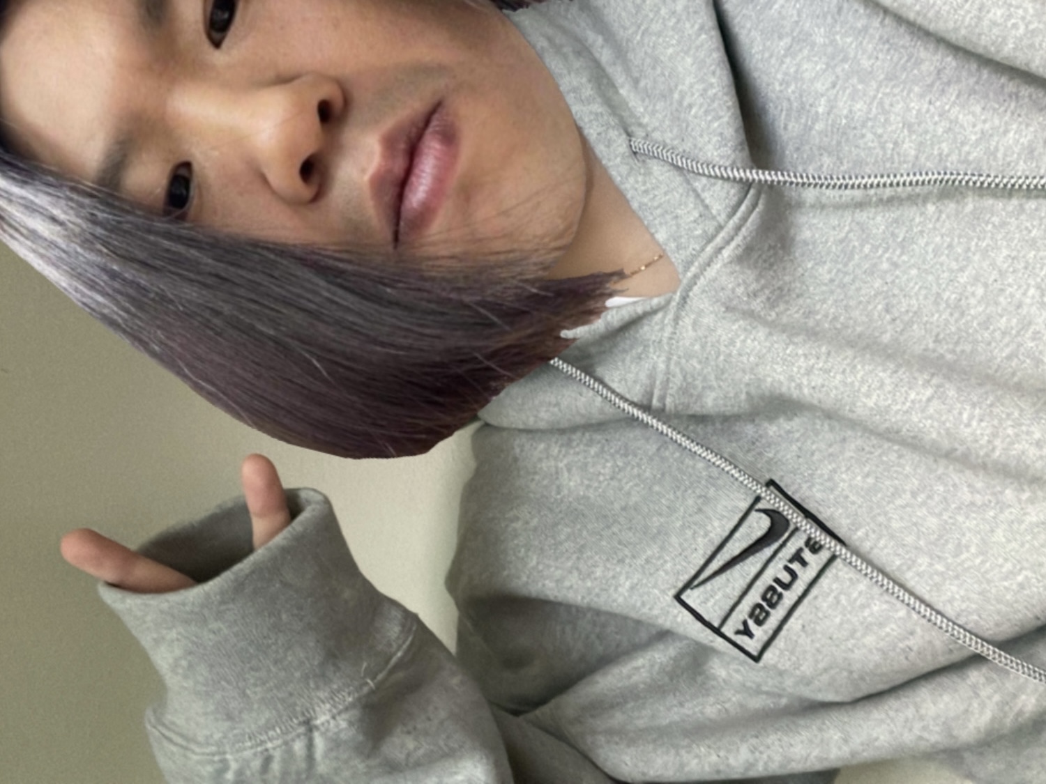 Nike x Stussy NRG RA Pullover Hoodie Dark Grey Heather (DJ9488-063) 착용 스타일