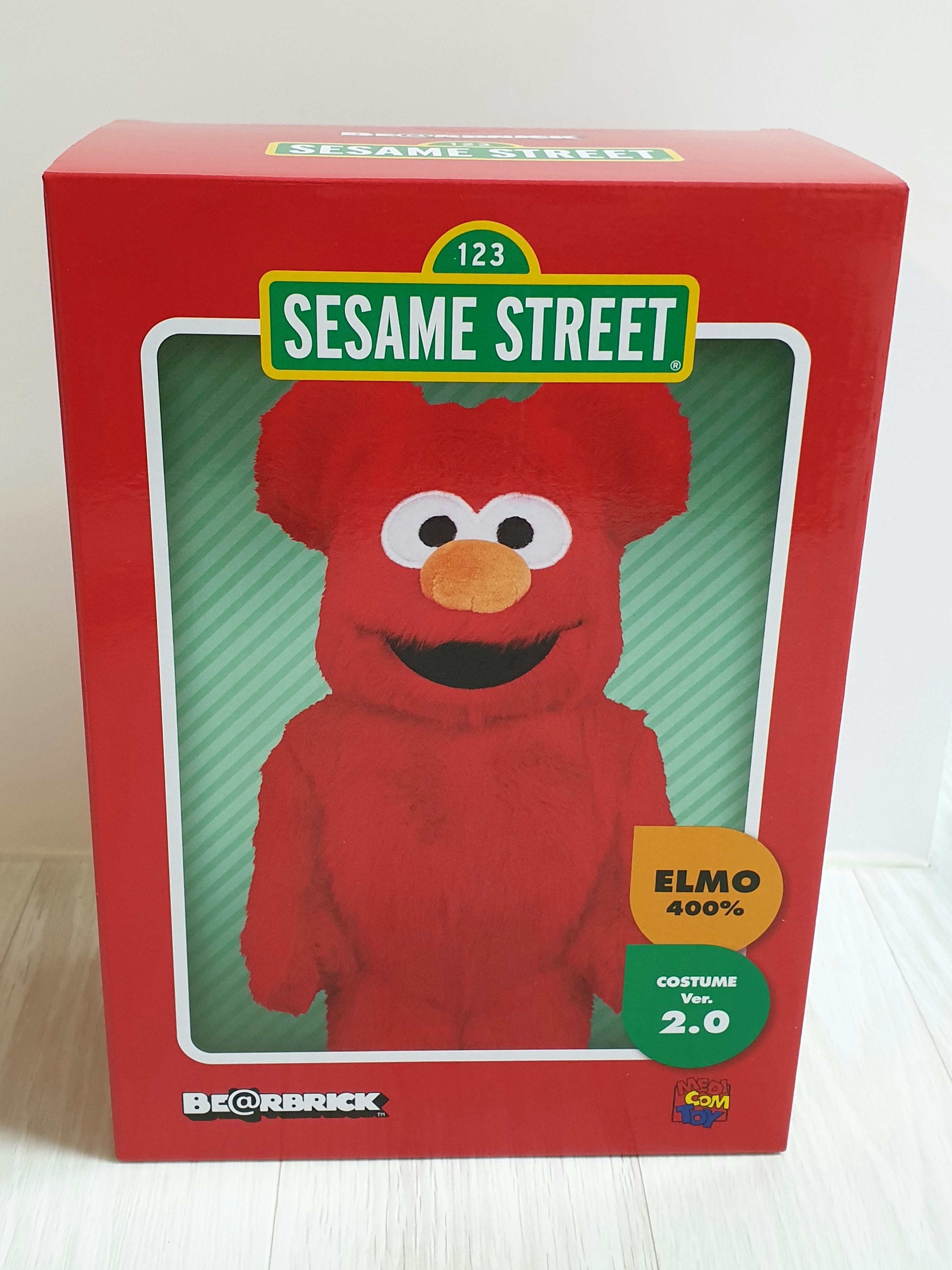 Bearbrick Sesame Street Elmo Costume Ver. 2 400% 착용 스타일 - 2