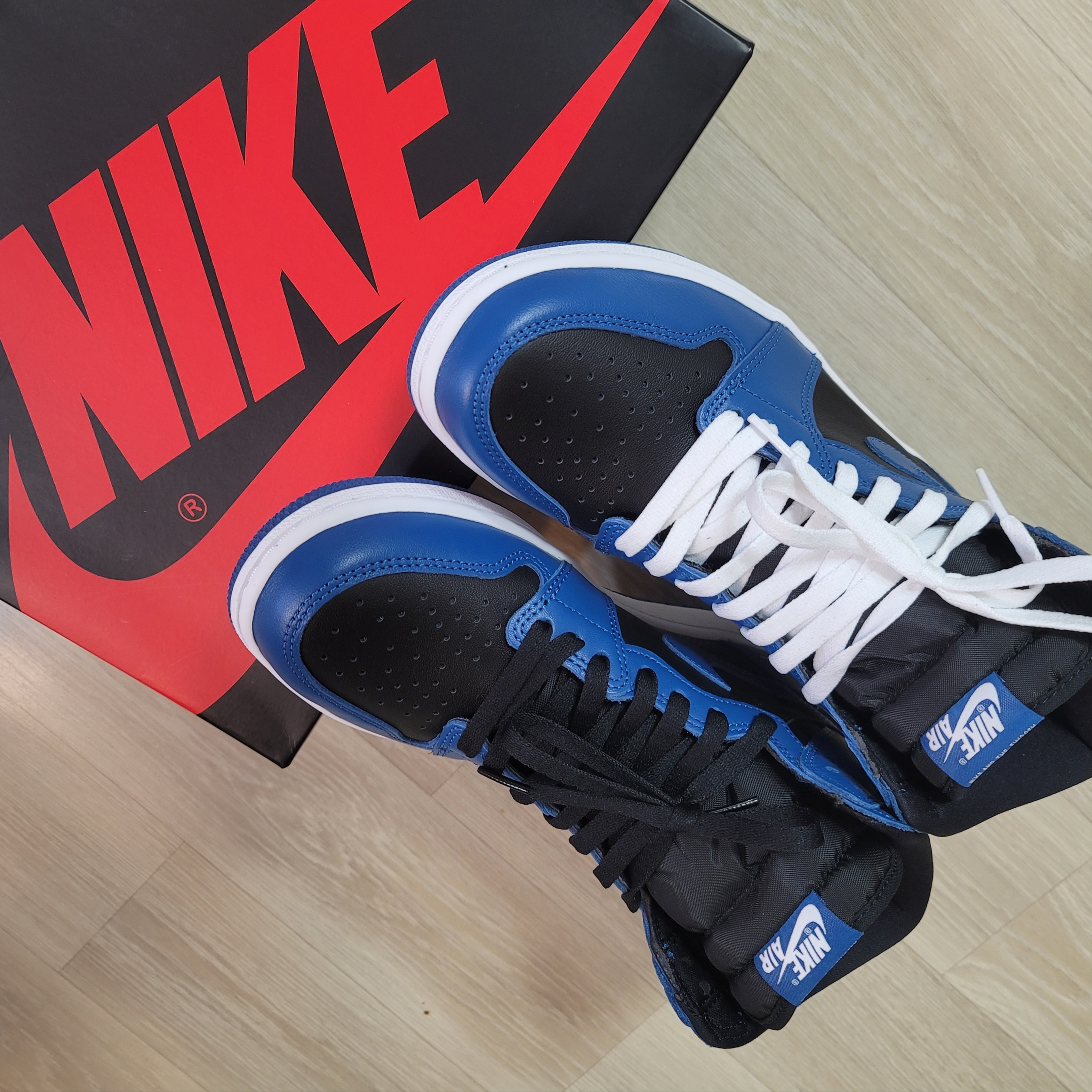 Jordan 1 Retro High OG Dark Marina Blue 착용 스타일 - 2