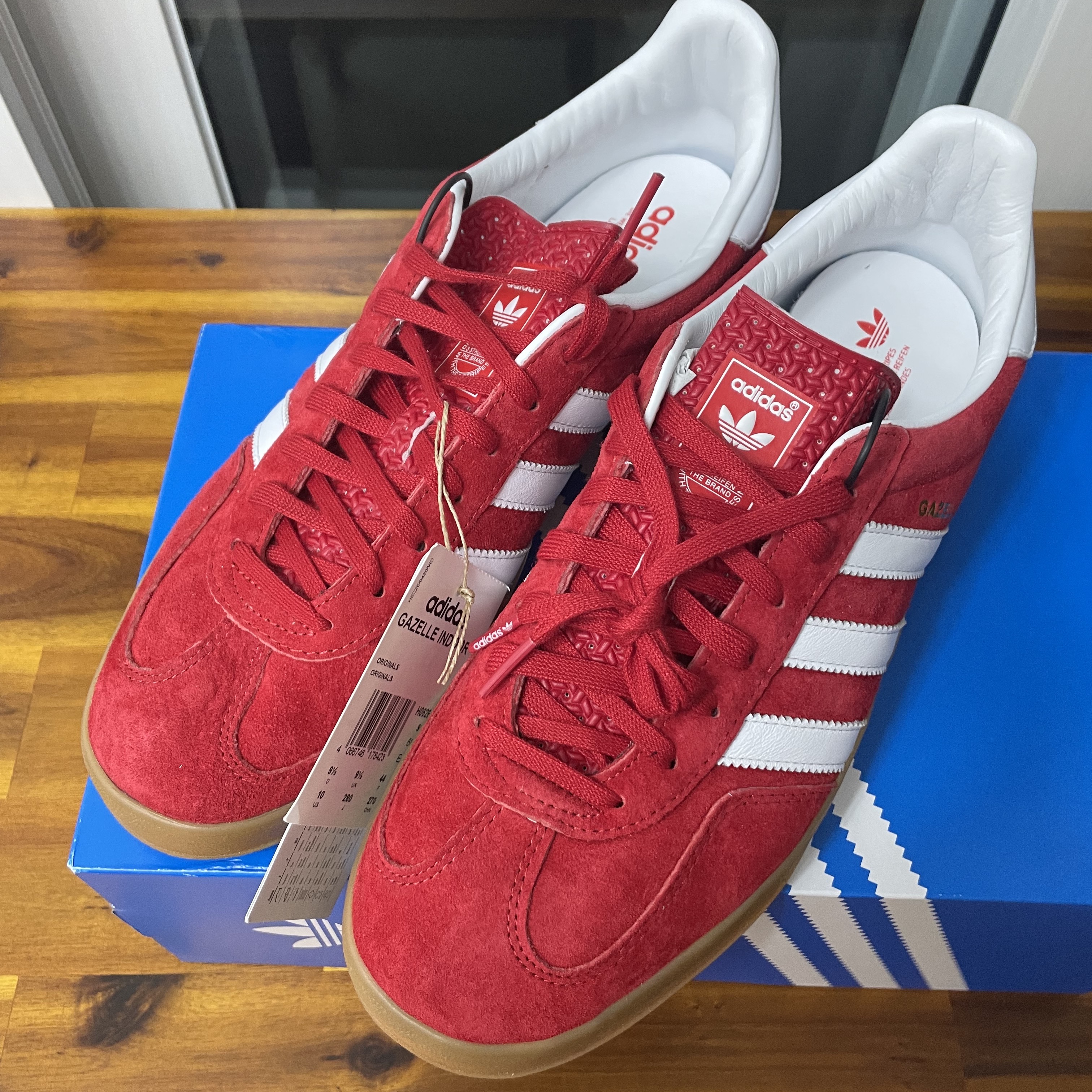 Adidas Gazelle Indoor Scarlet 착용 스타일 - 2