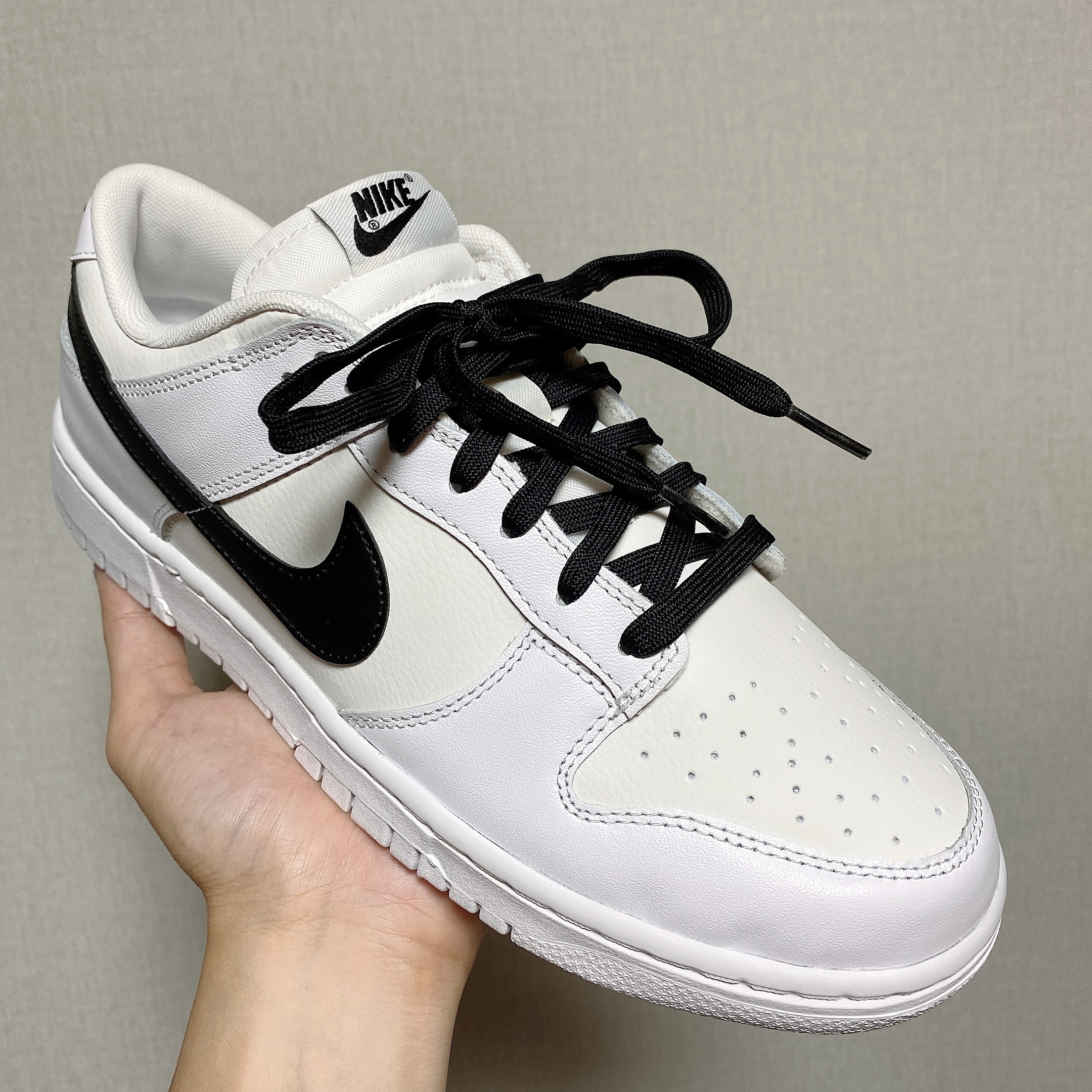 Nike Dunk Low Retro Summit White 착용 스타일