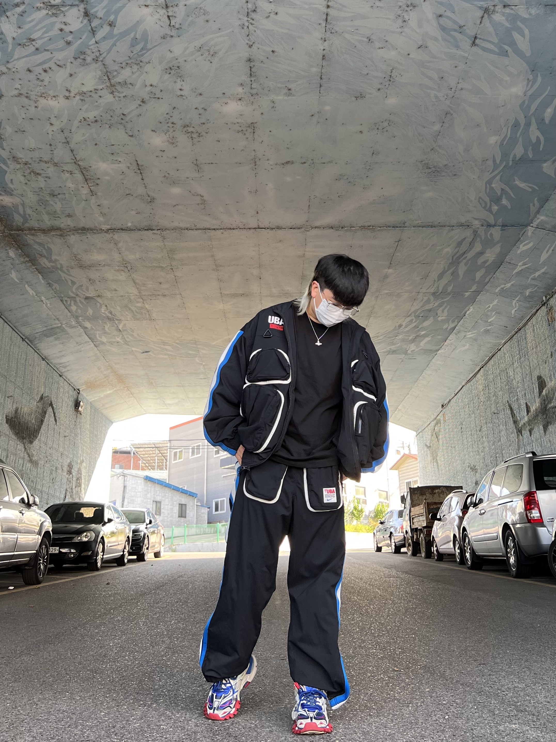 Balenciaga Track.2 Sneakers Blue Red 2019, Nike x Undercover NRG Track Suit Black - US/EU 착용 스타일 - 2
