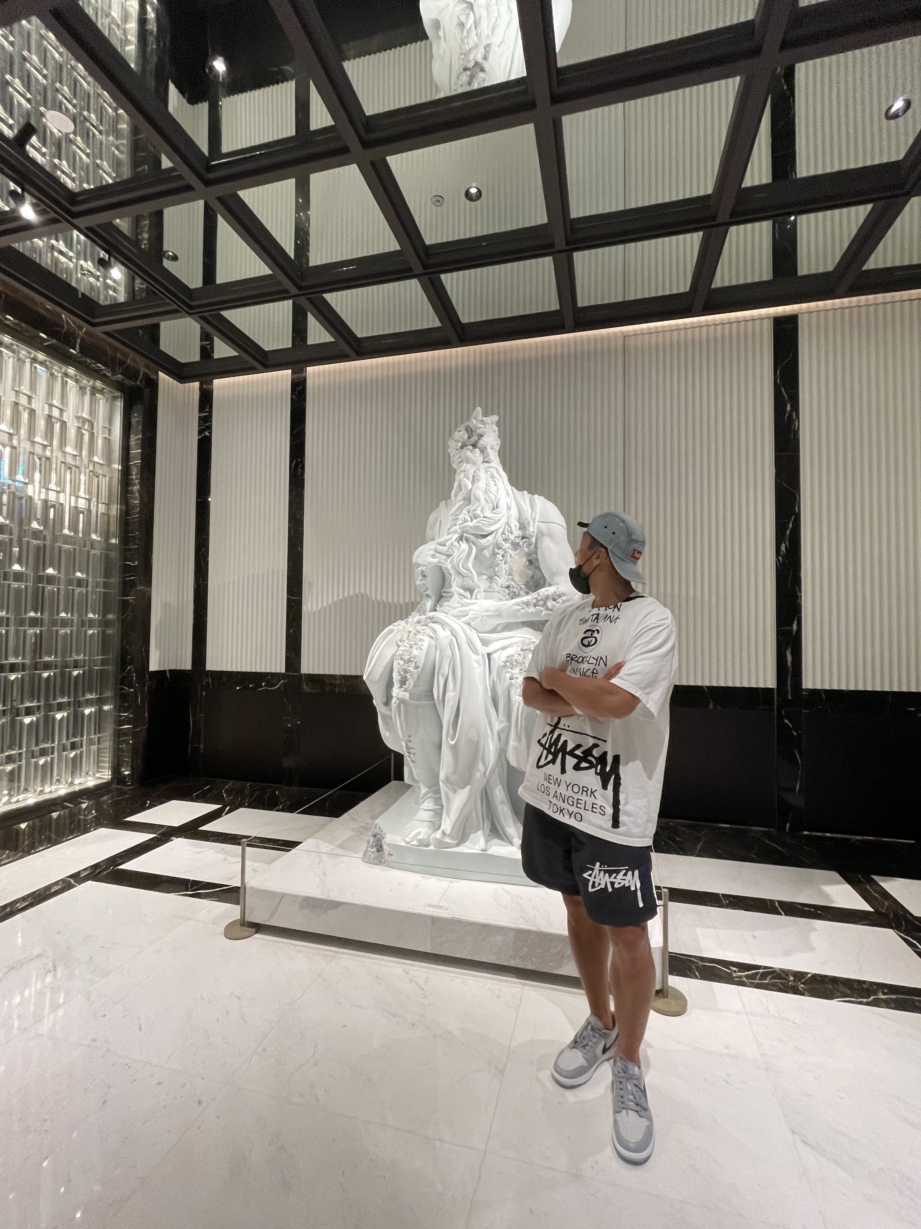 Stussy x Takahiromiyashita The Soloist 40 WT T-Shirt, Nike x Stussy Water Shorts Off Noir 착용 스타일 - 2