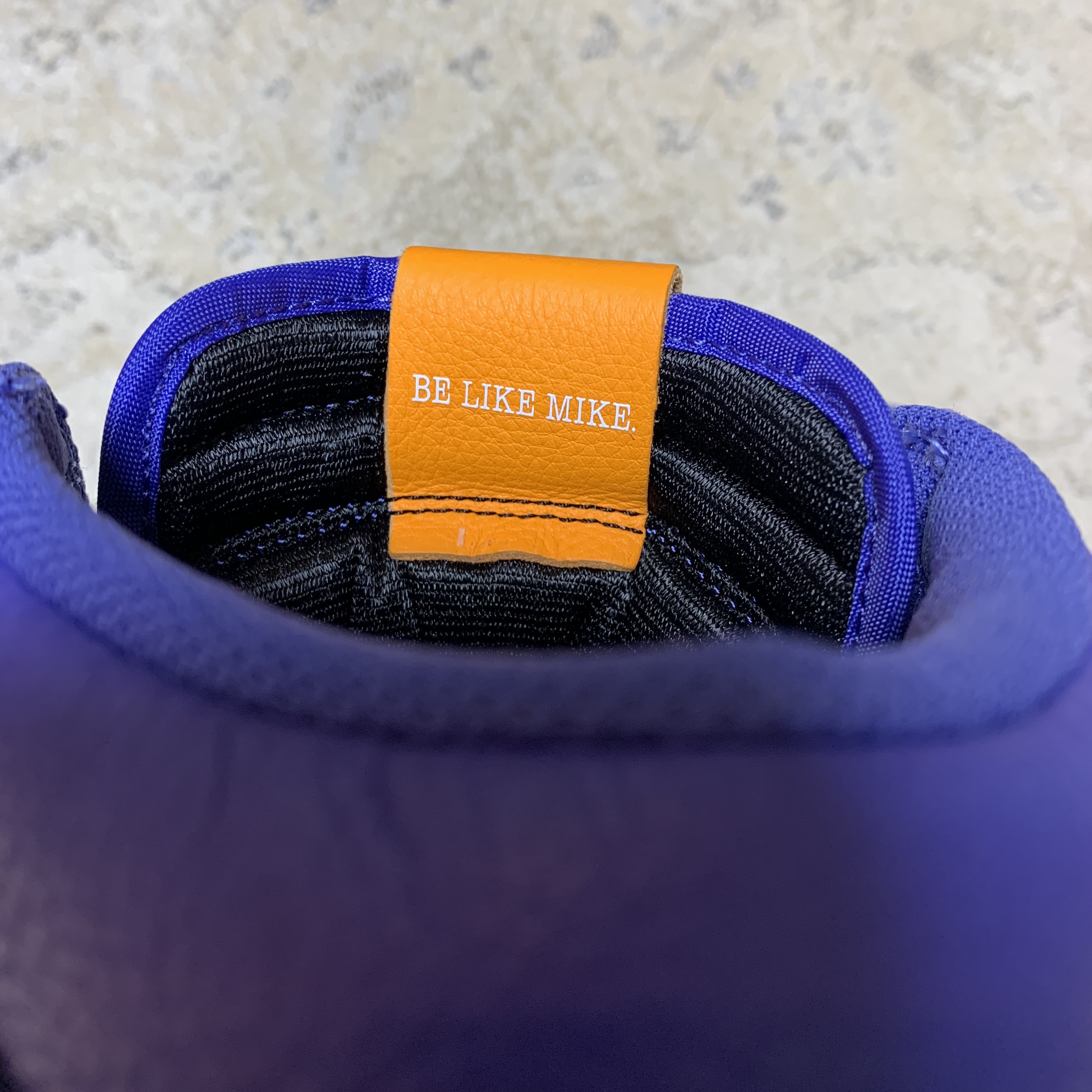 Jordan 1 Retro High Gatorade Rush Violet 착용 스타일 - 5