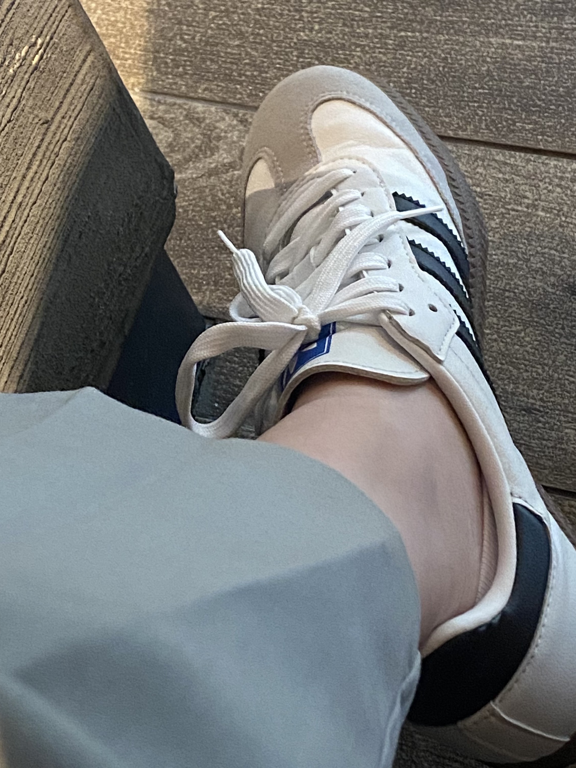 Adidas Samba Vegan White Black 착용 스타일 - 2