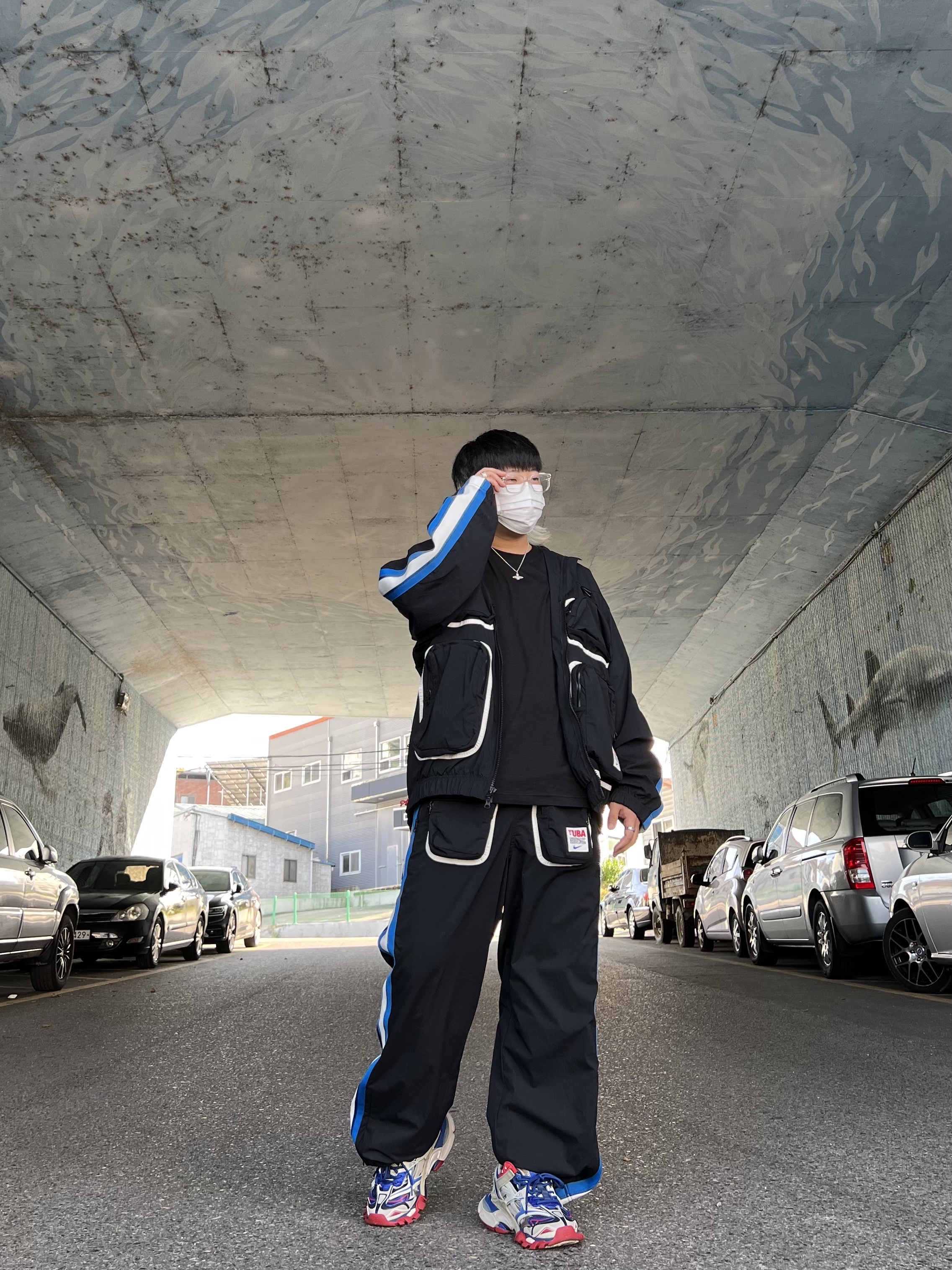 Balenciaga Track.2 Sneakers Blue Red 2019, Nike x Undercover NRG Track Suit Black - US/EU 착용 스타일 - 1
