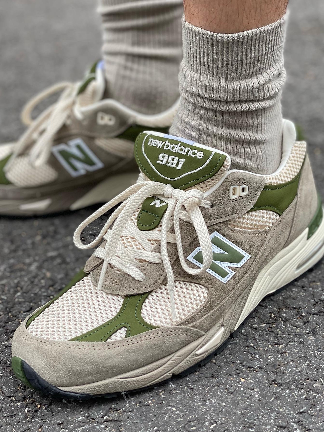 New Balance x Aime Leon Dore 991 Made in UK Grey 착용 스타일 - 5