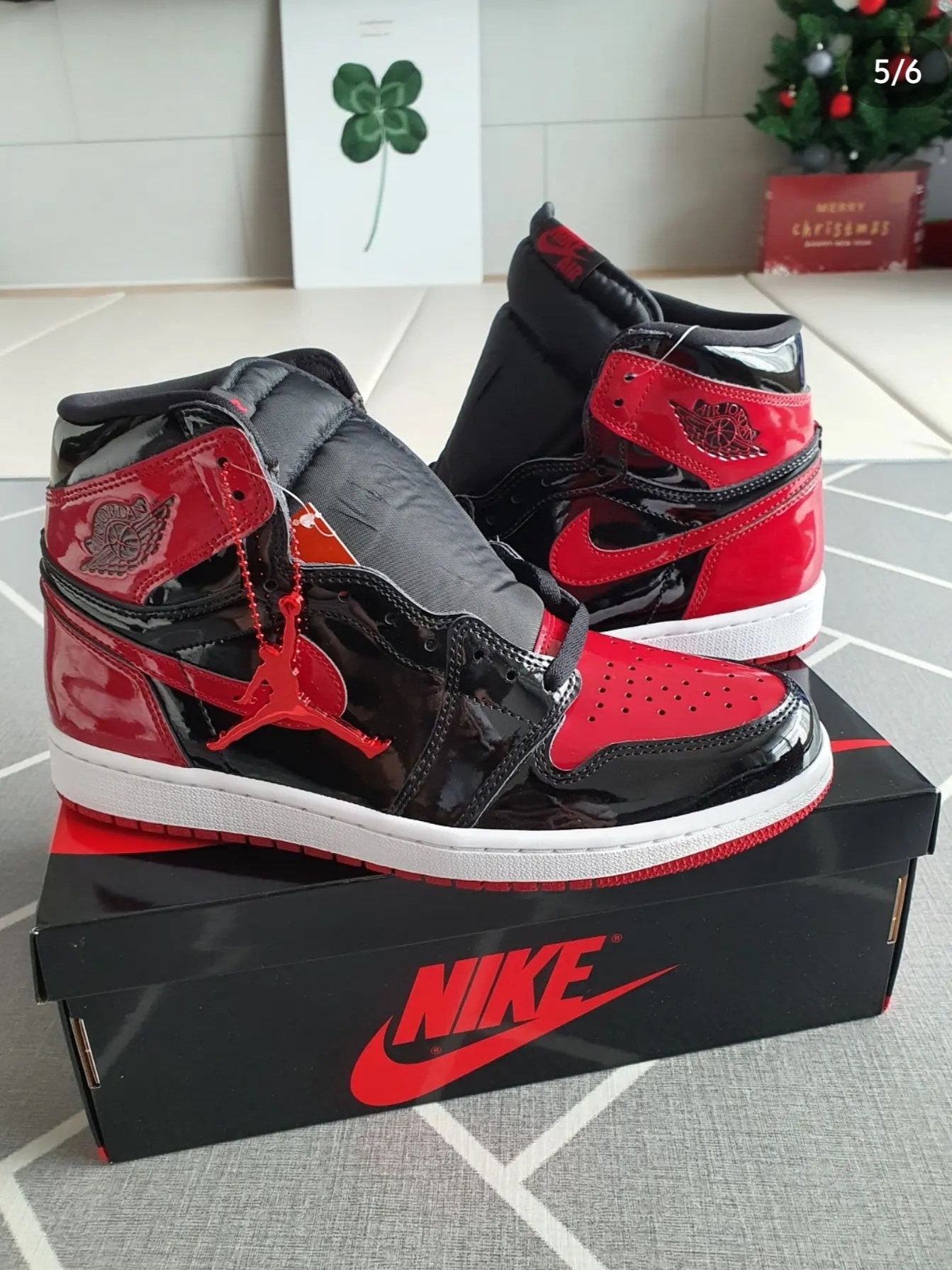 Jordan 1 Retro High OG Patent Bred 착용 스타일 - 5