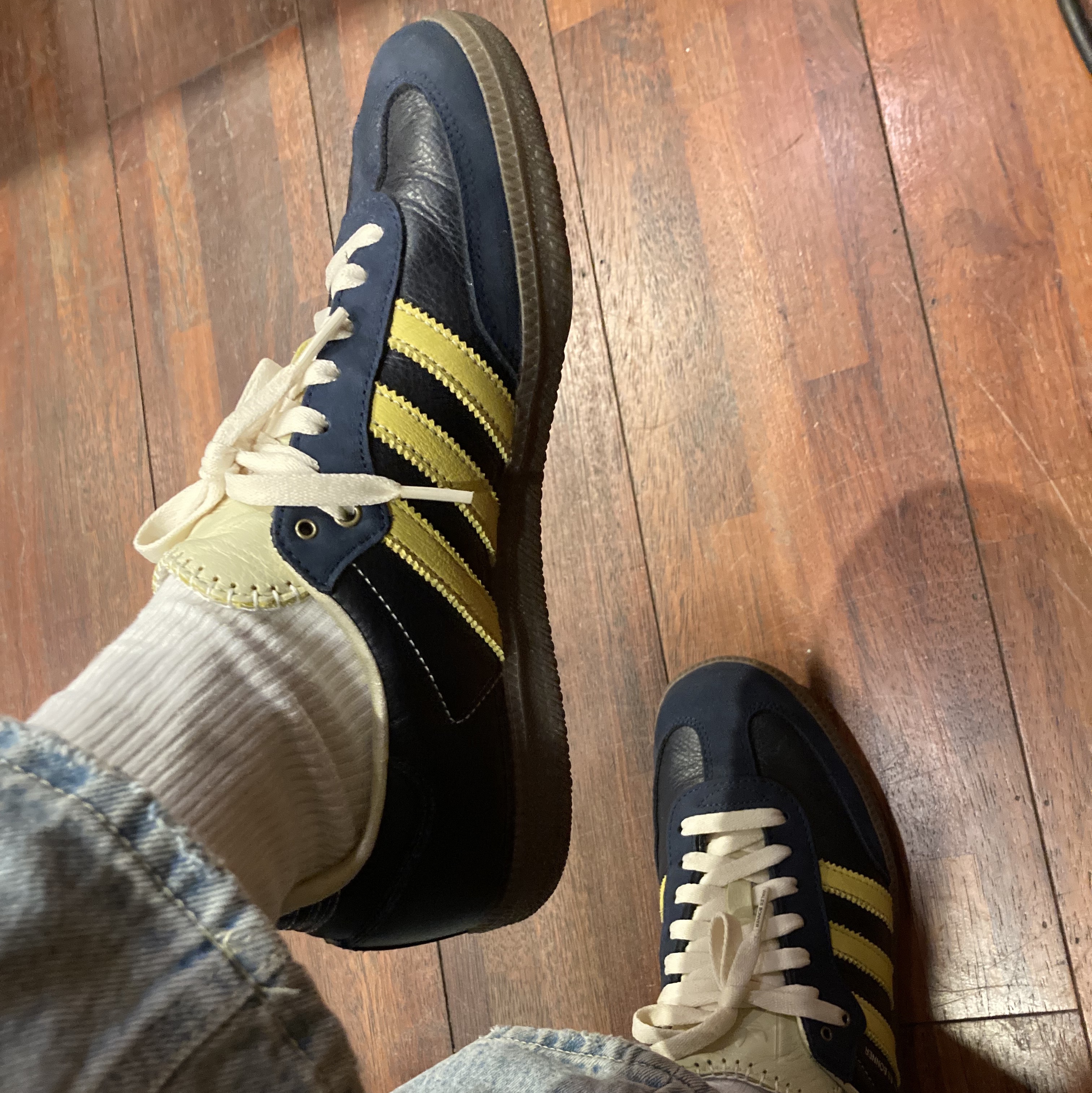 Adidas x Wales Bonner Samba University Navy 착용 스타일