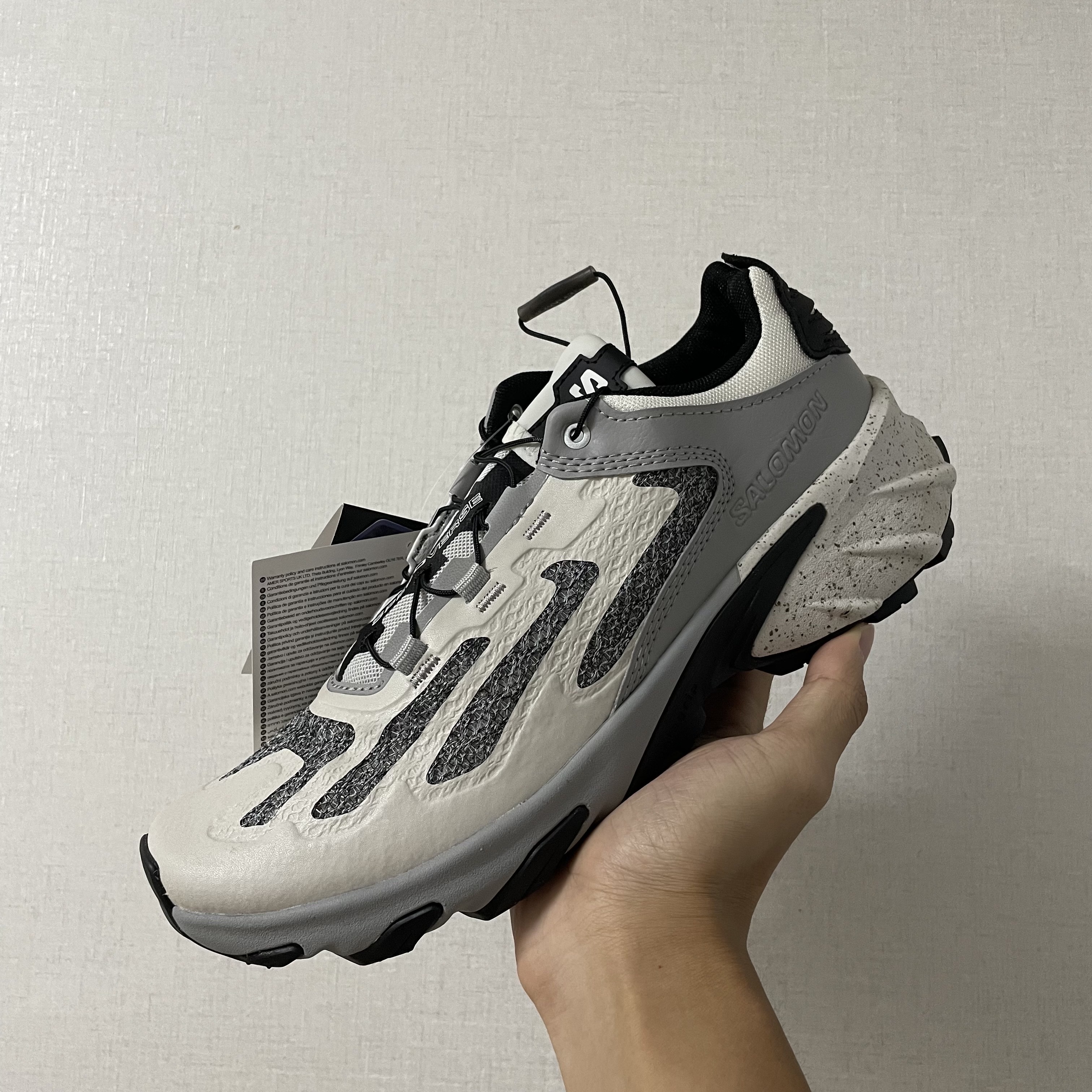 Salomon Speedverse PRG Black Nimbus Cloud Alloy 착용 스타일