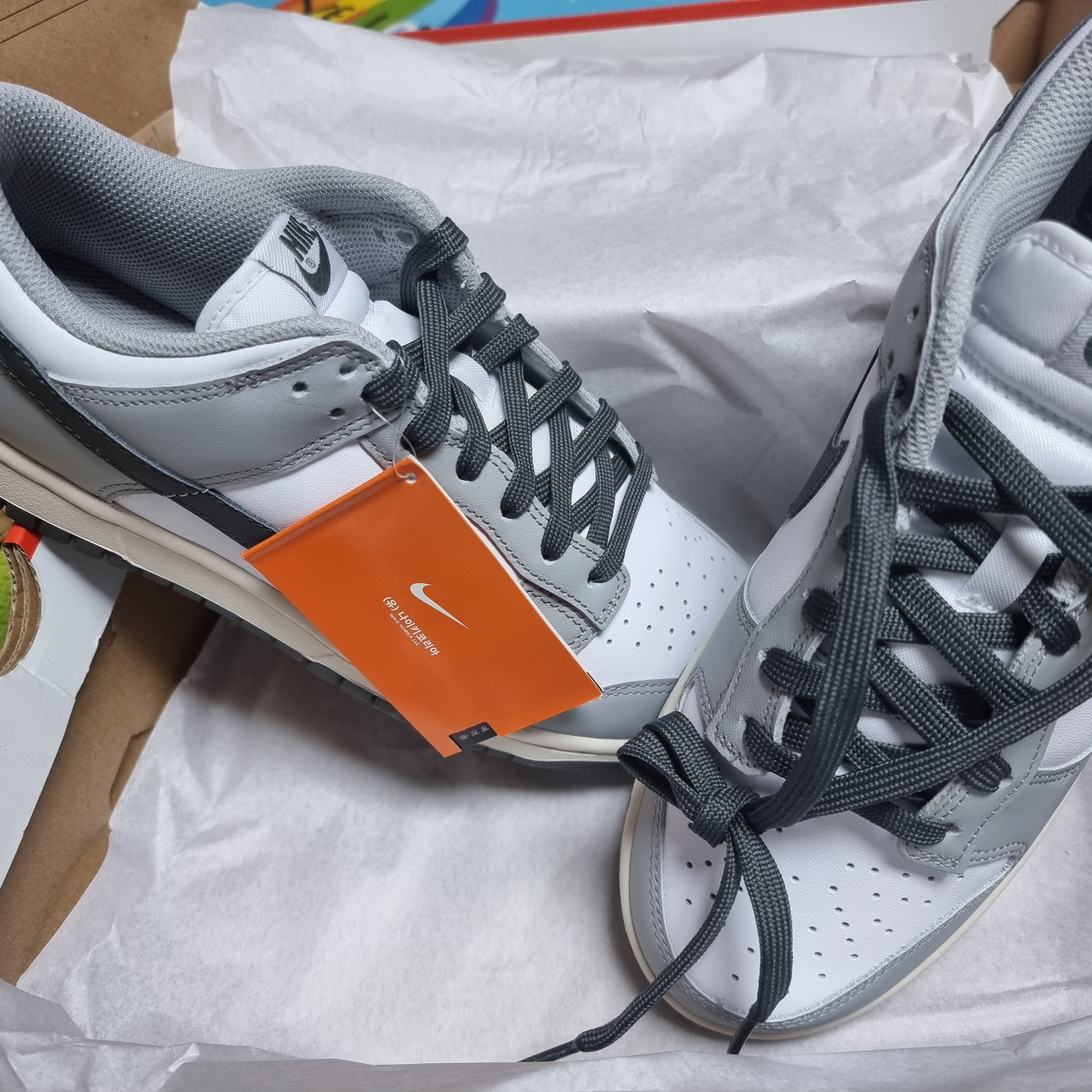 (W) Nike Dunk Low Light Smoke Grey 착용 스타일 - 2