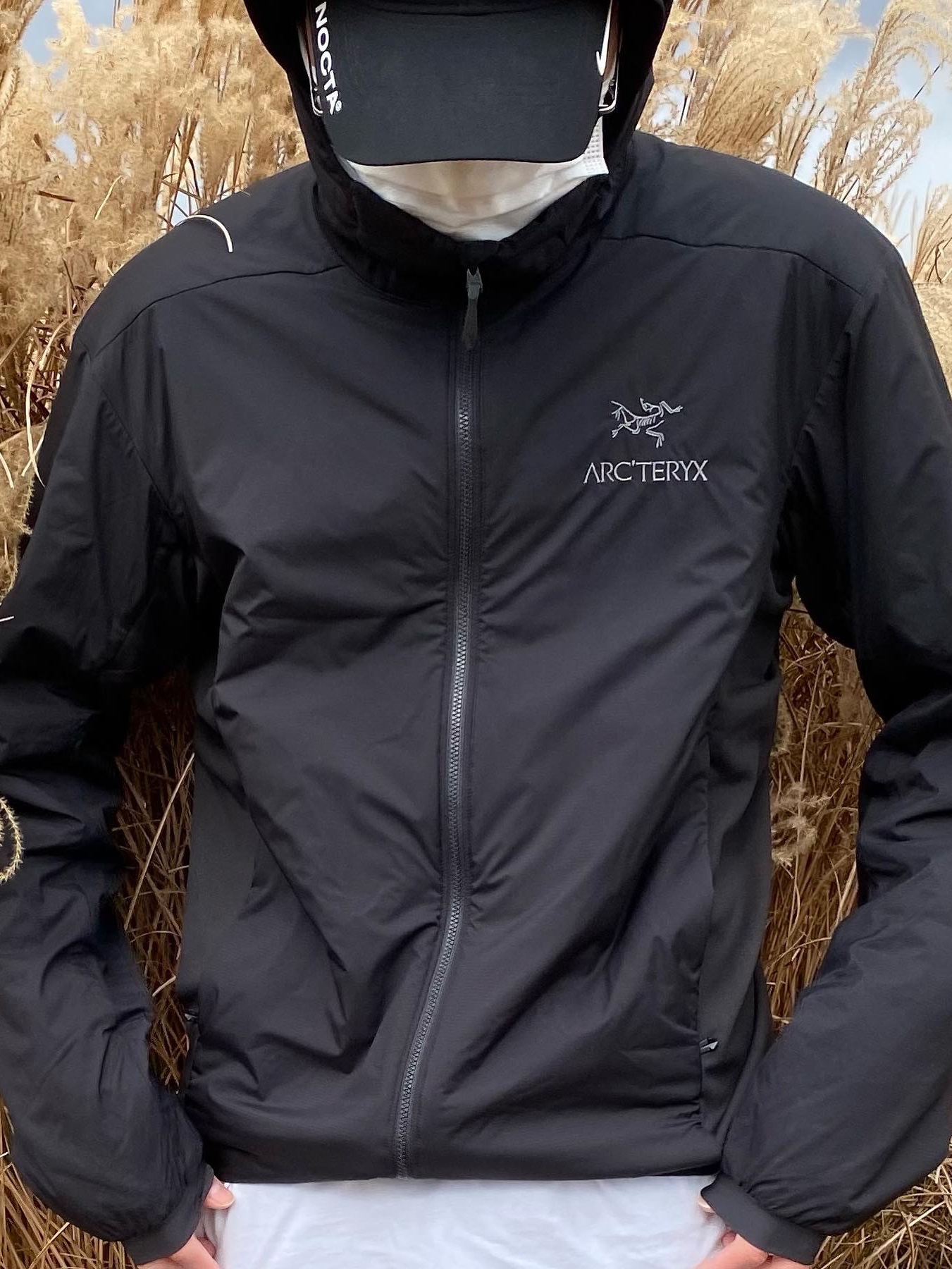 Arc'teryx Atom LT Hoody Black 착용 스타일
