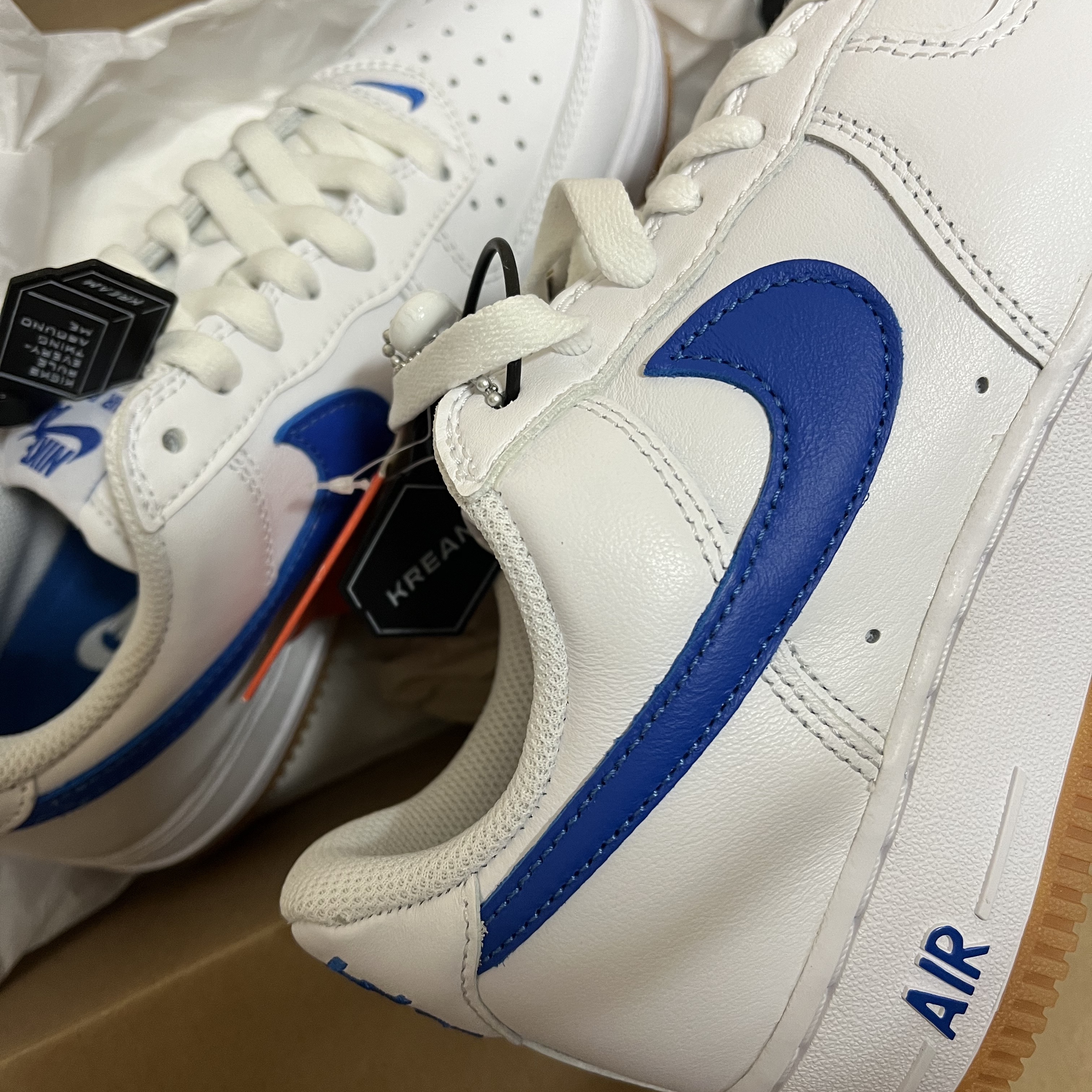 Nike Air Force 1 Low Retro Color of the Month Varsity Royal 착용 스타일