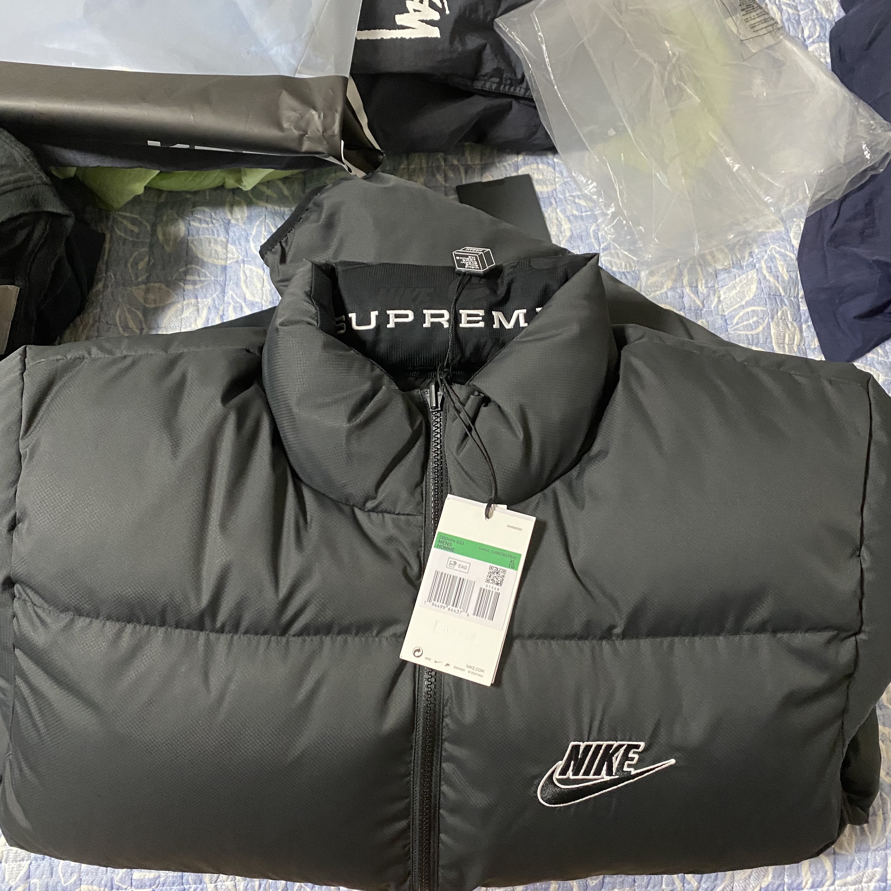 Supreme x Nike Reversible Puffy Jacket Black - 21SS 착용 스타일 - 1