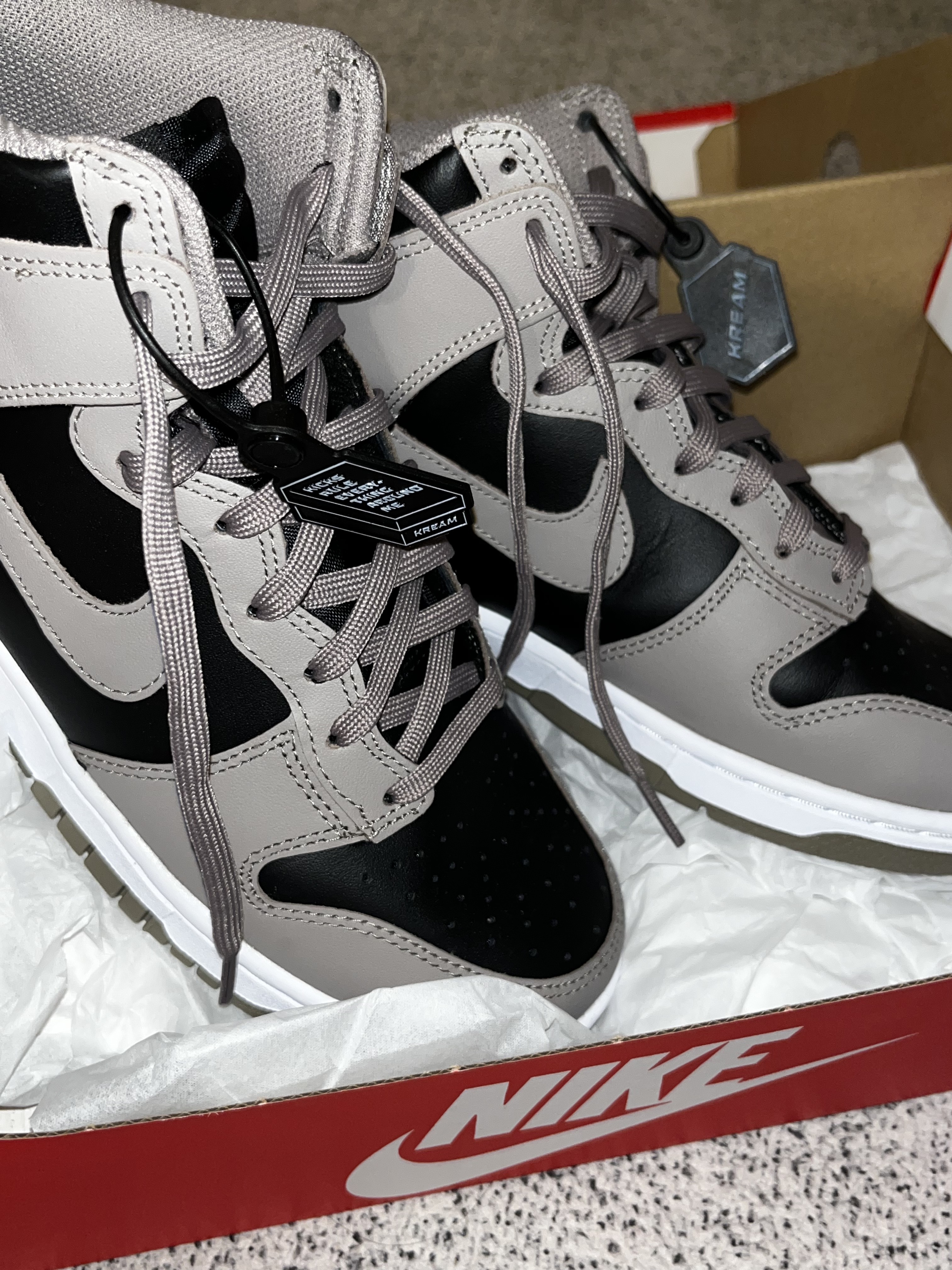 (W) Nike Dunk High Moon Fossil 착용 스타일 - 1