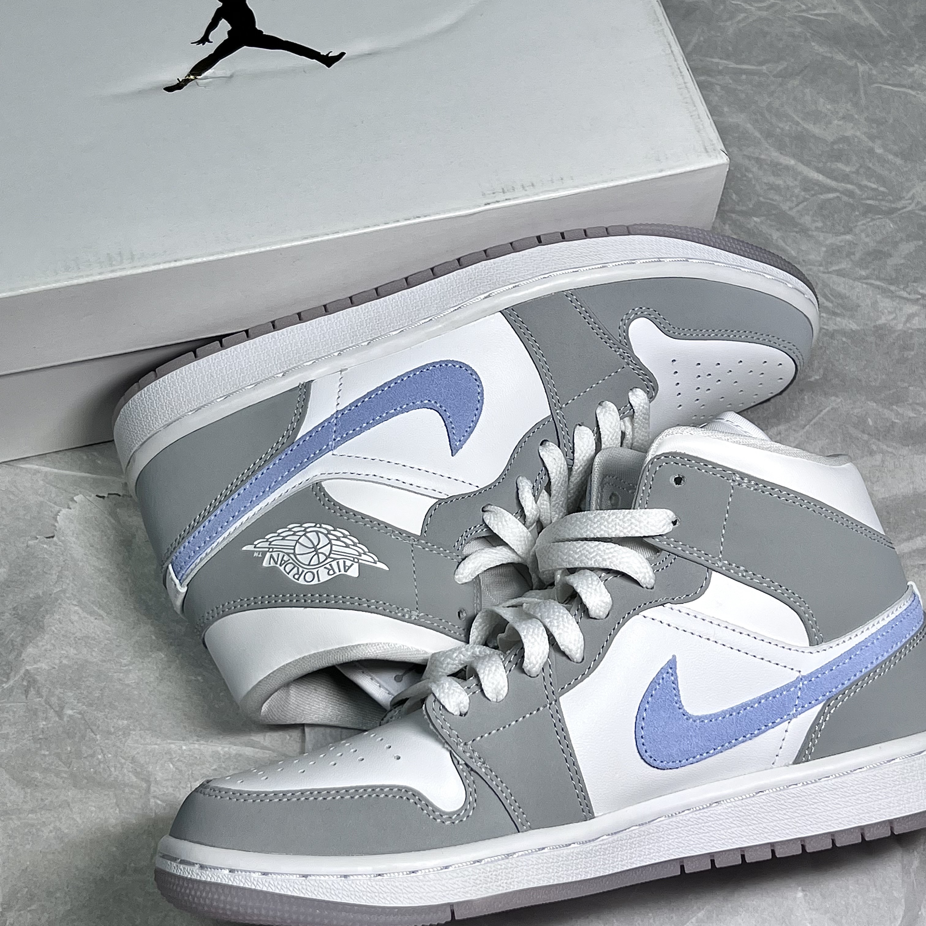 (W) Jordan 1 Mid Wolf Grey 착용 스타일