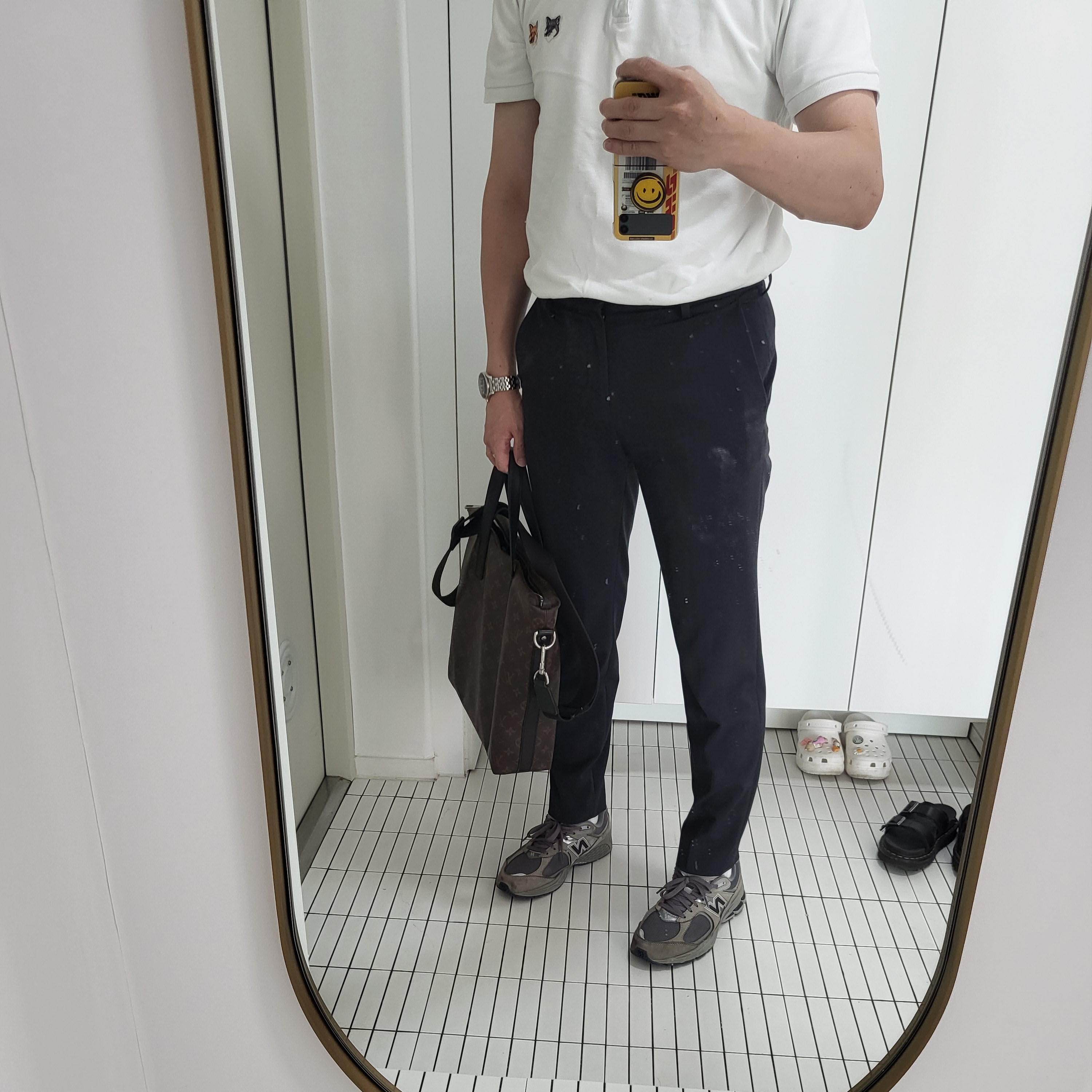 New Balance 2002R Gray, Maison Kitsune Double Fox Head Patch Polo Latte 착용 스타일