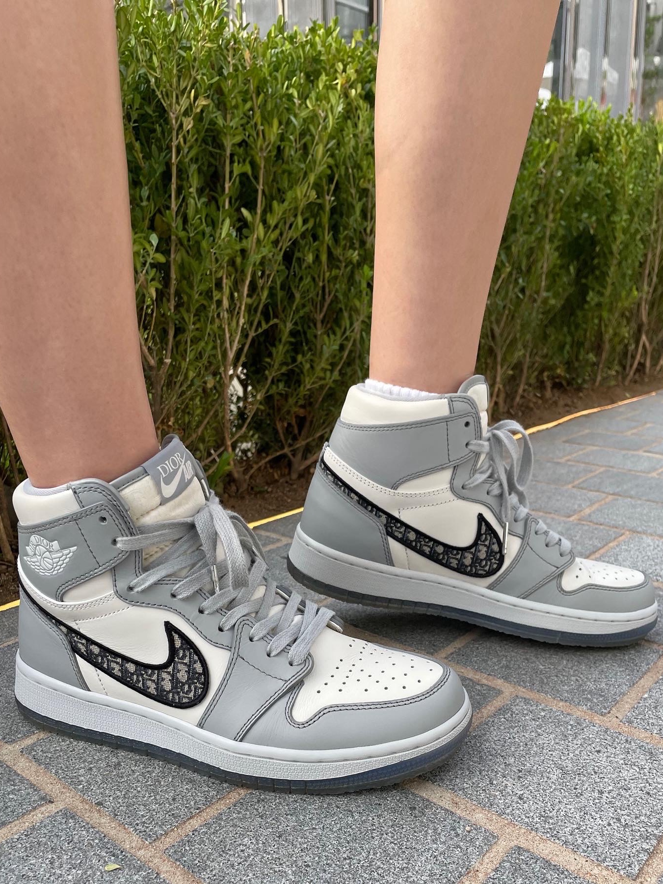 Jordan 1 x Dior High OG 착용 스타일 - 3