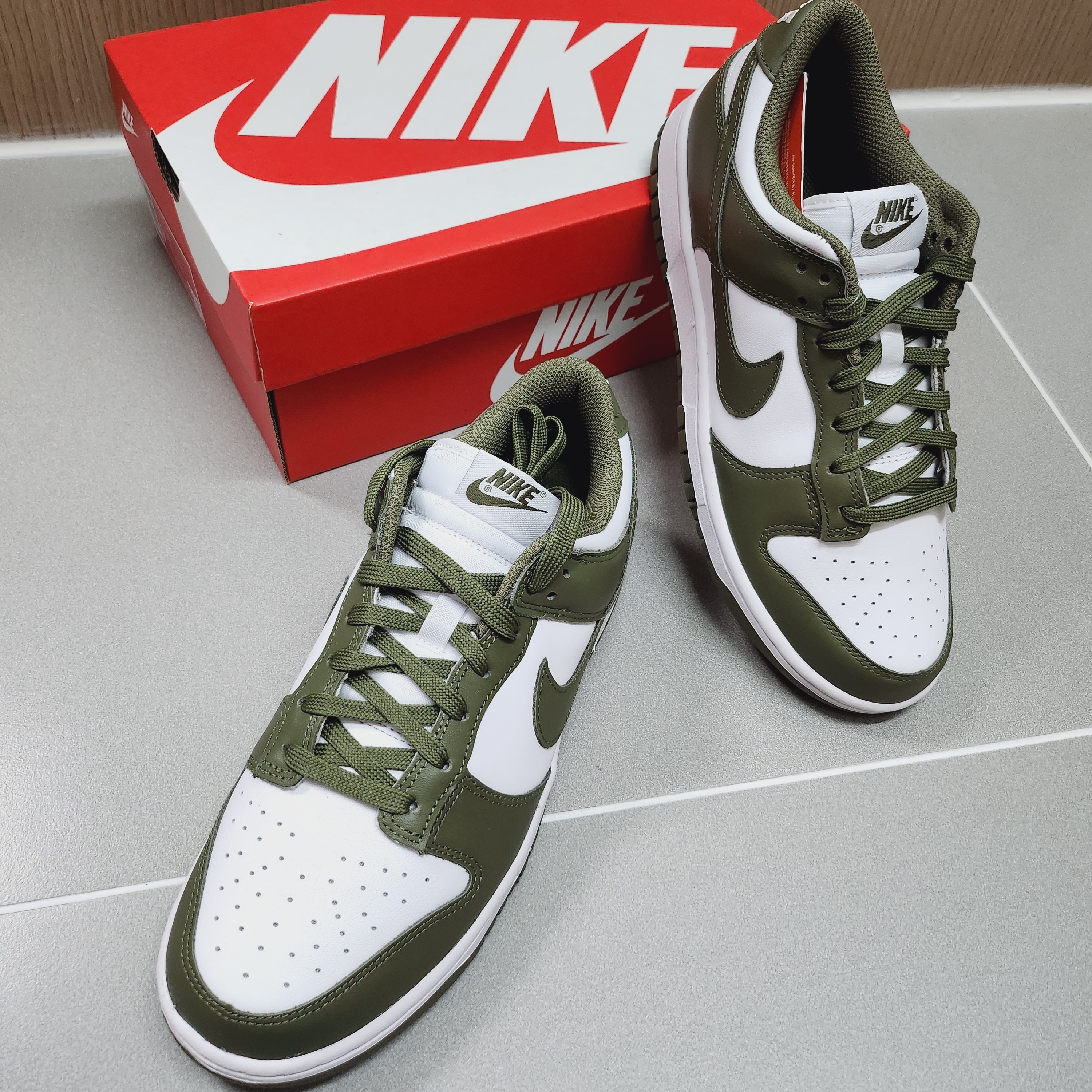 (W) Nike Dunk Low Medium Olive 착용 스타일