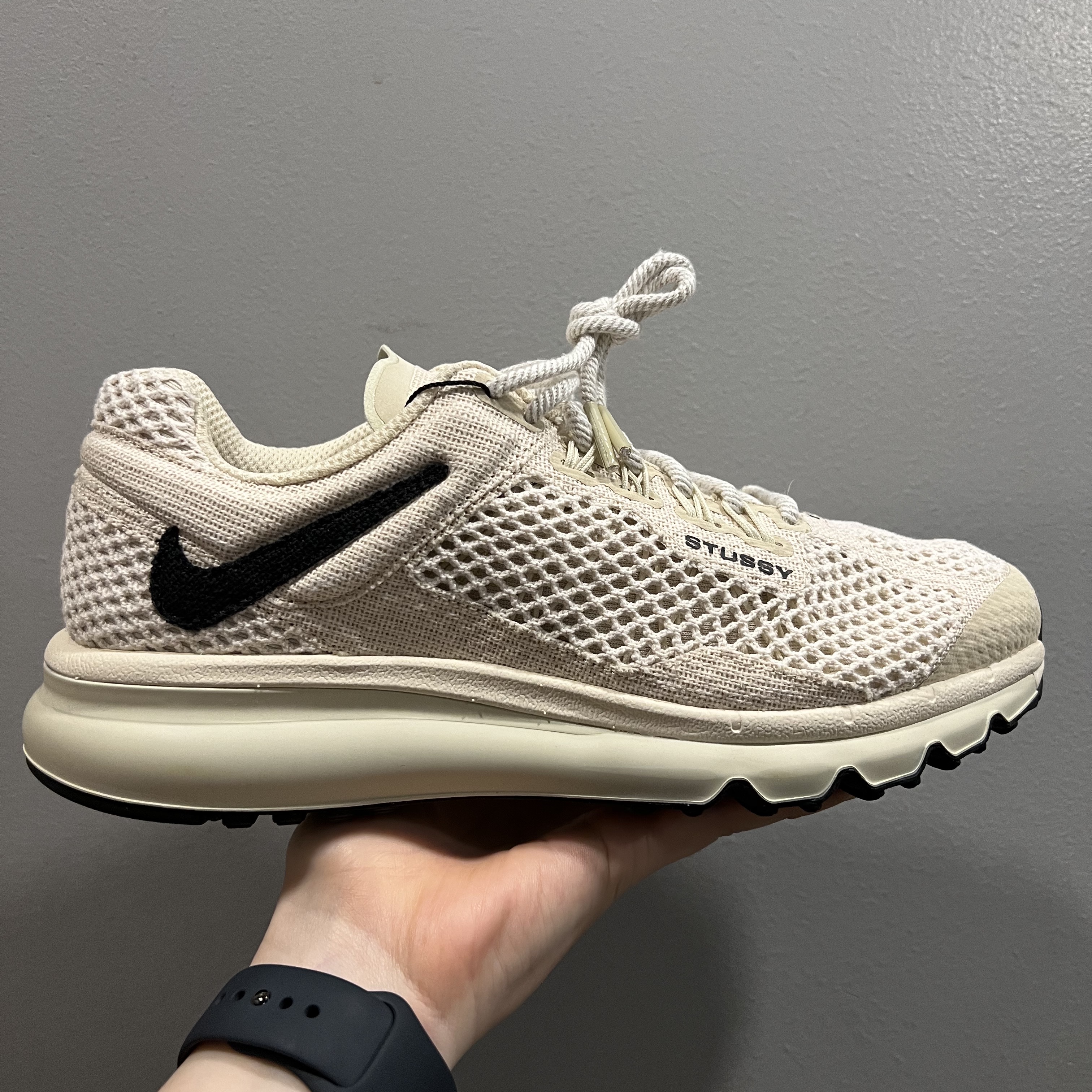 Nike x Stussy Air Max 2013 Fossil 착용 스타일