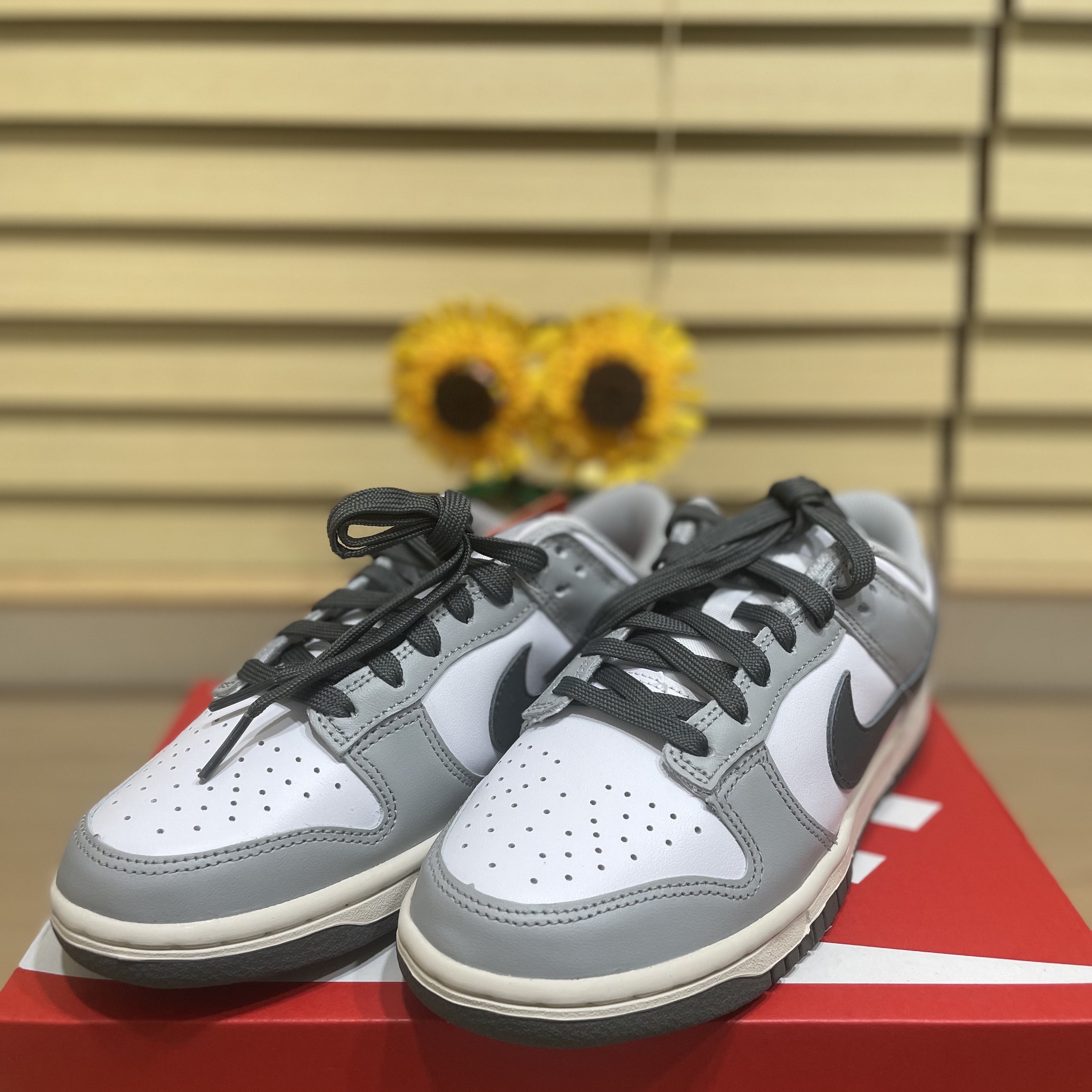 (W) Nike Dunk Low Light Smoke Grey 착용 스타일