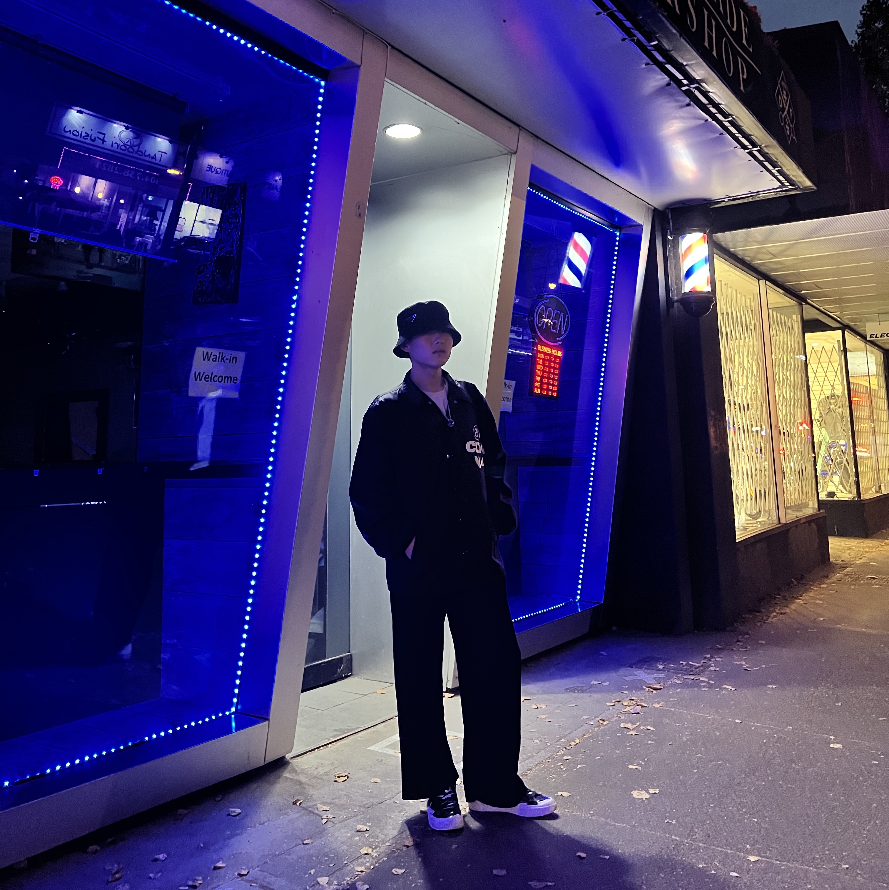 Nike x Sacai Blazer Low Black Patent Leather, CDG x Stussy Coach Jacket Black 착용 스타일 - 1