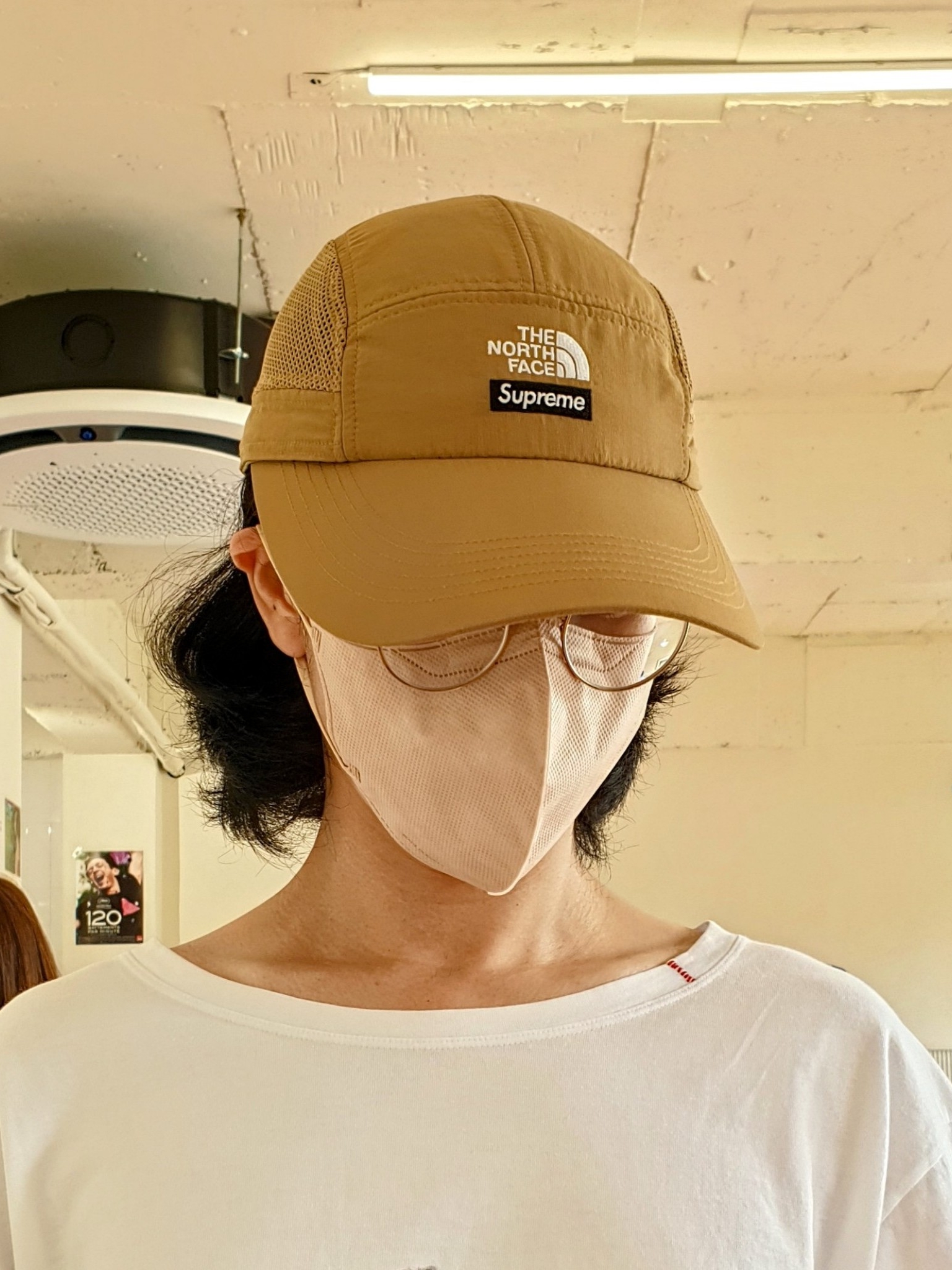 Supreme x The North Face Sunshield Camp Cap Gold - 20SS 착용 스타일 - 3