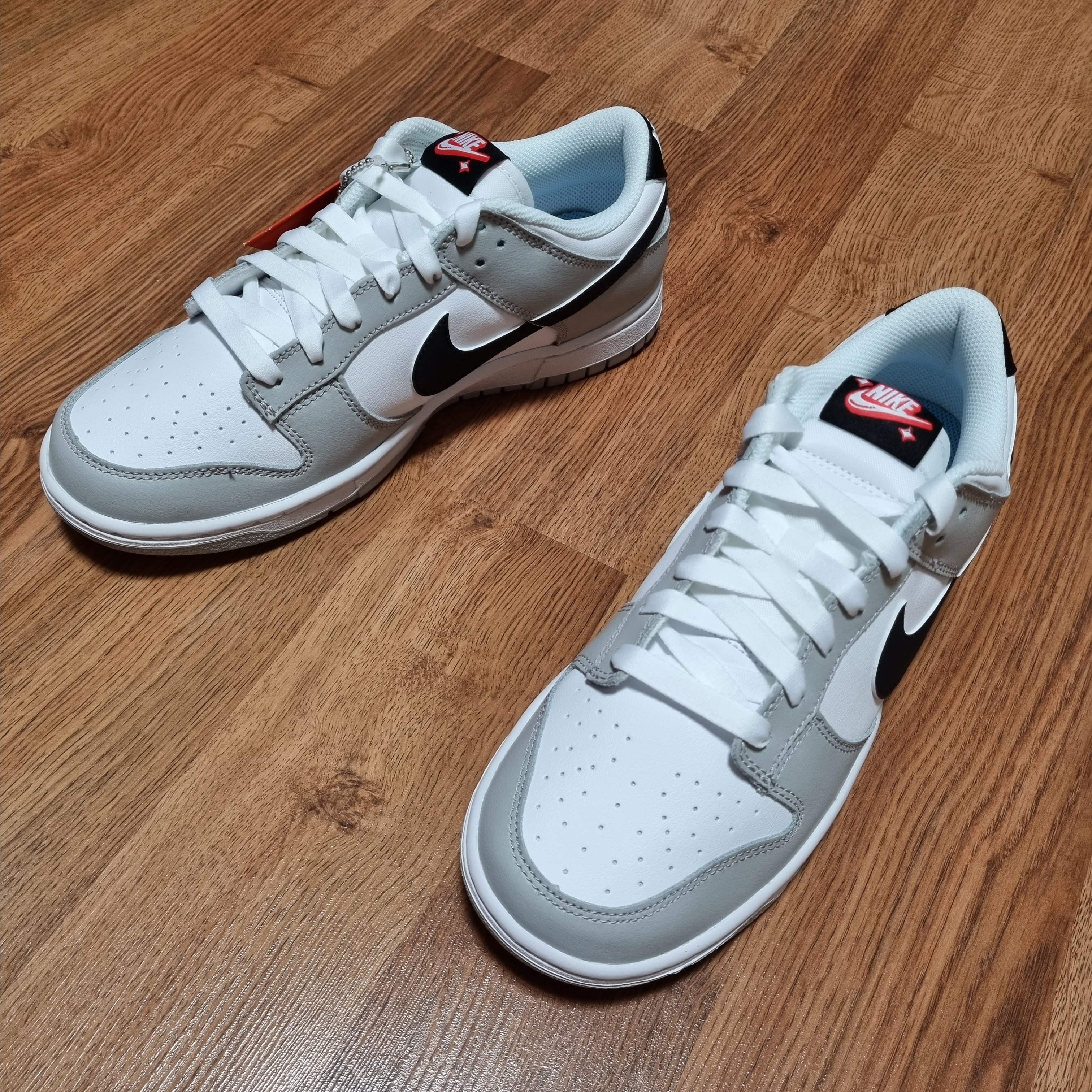 Nike Dunk Low Retro SE Jackpot Grey Fog 착용 스타일 - 2