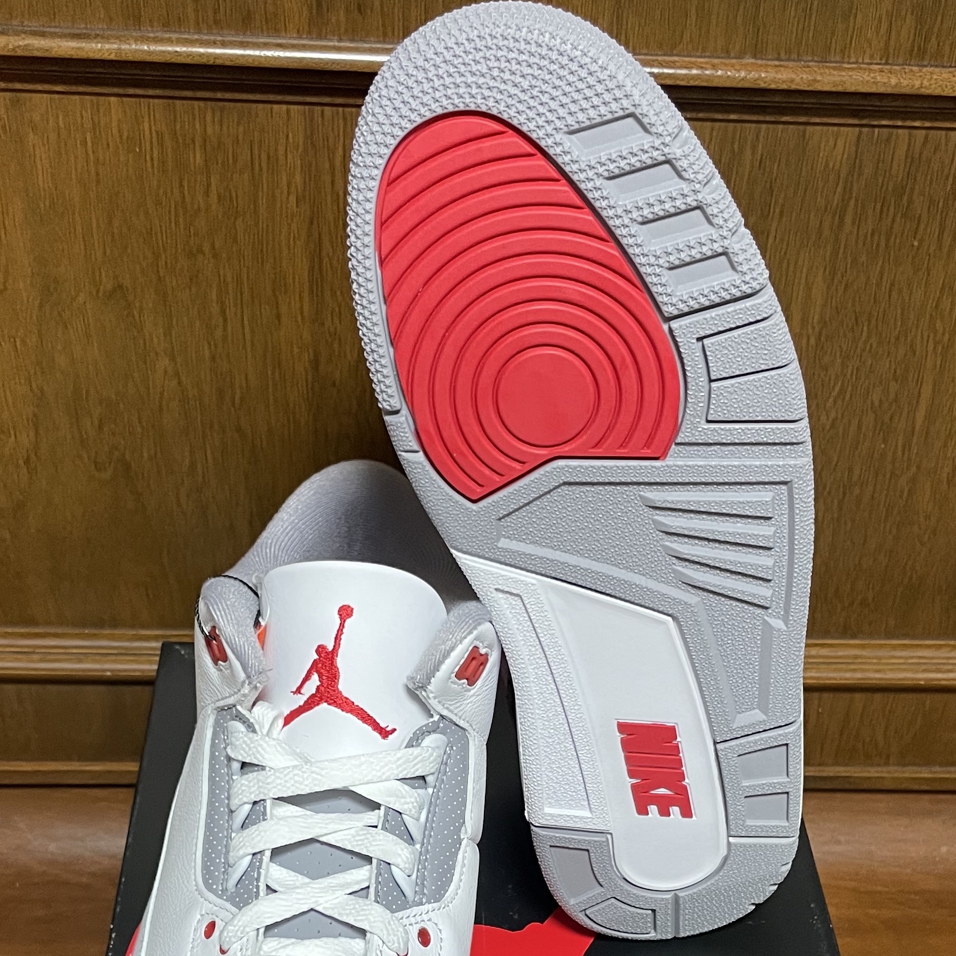 Jordan 3 Retro Fire Red 2022 착용 스타일 - 5