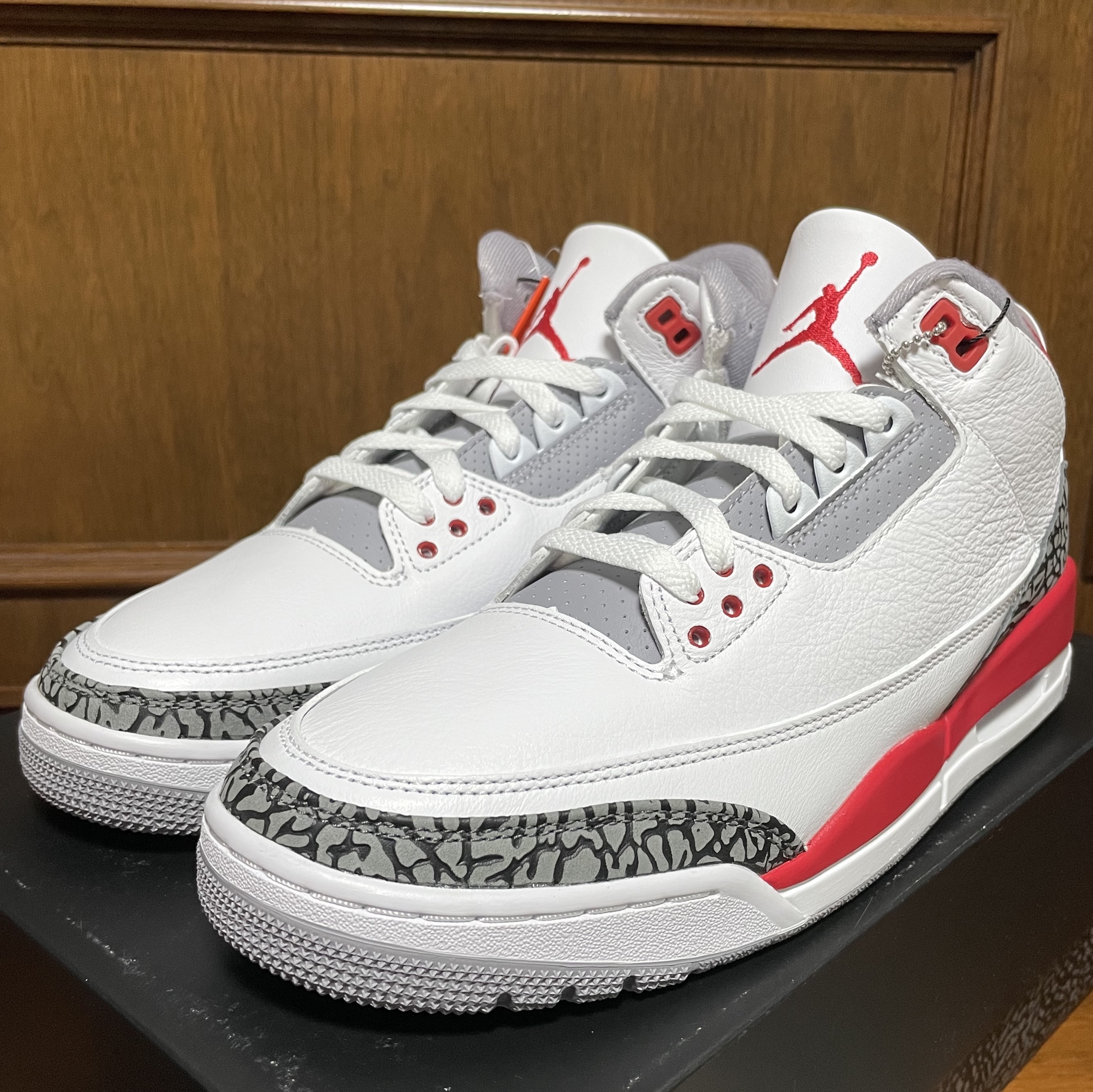 Jordan 3 Retro Fire Red 2022 착용 스타일 - 2