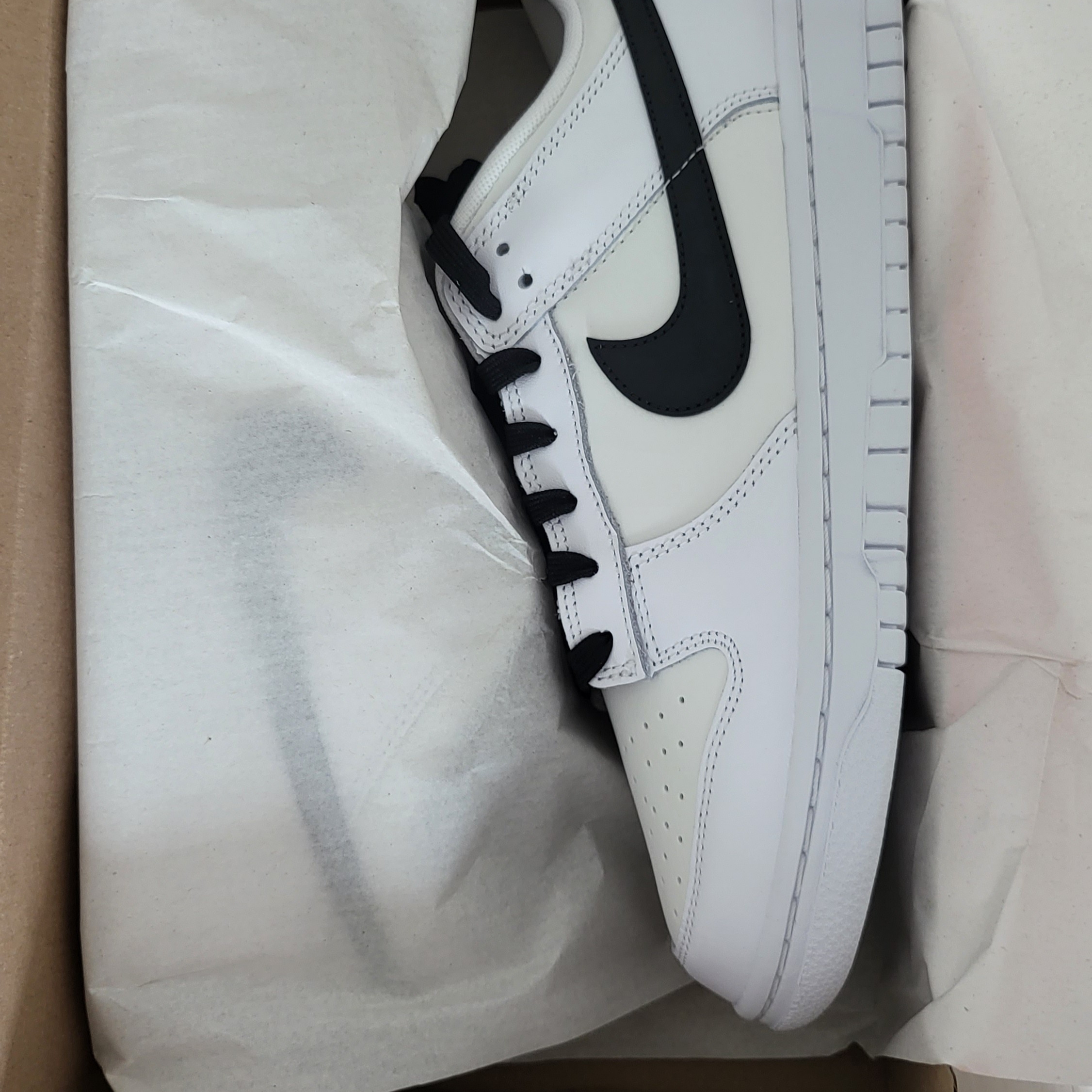Nike Dunk Low Retro Summit White 착용 스타일 - 3