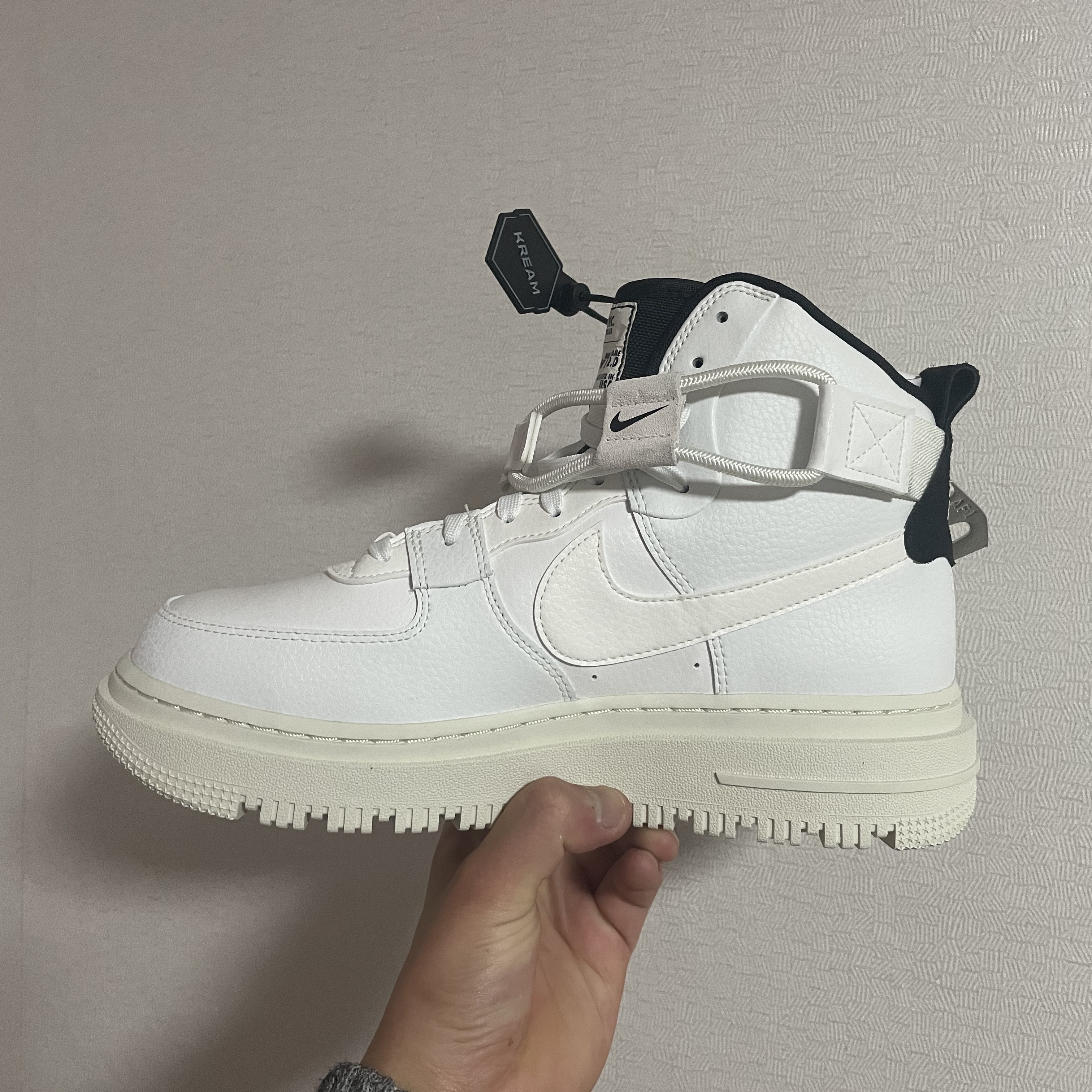 (W) Nike Air Force 1 High Utility 2.0 Summit White 착용 스타일