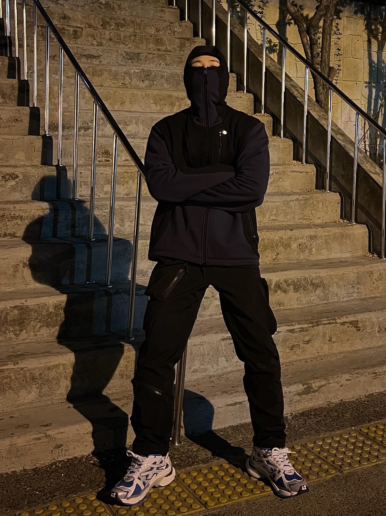 Undermycar Marshall Chest Pocket Balaclava Zip-Up Night Shadow Blue - 22SS, Undermycar Bucky Multi Pocket Dynamic Pants Rookie Black - 22SS 착용 스타일