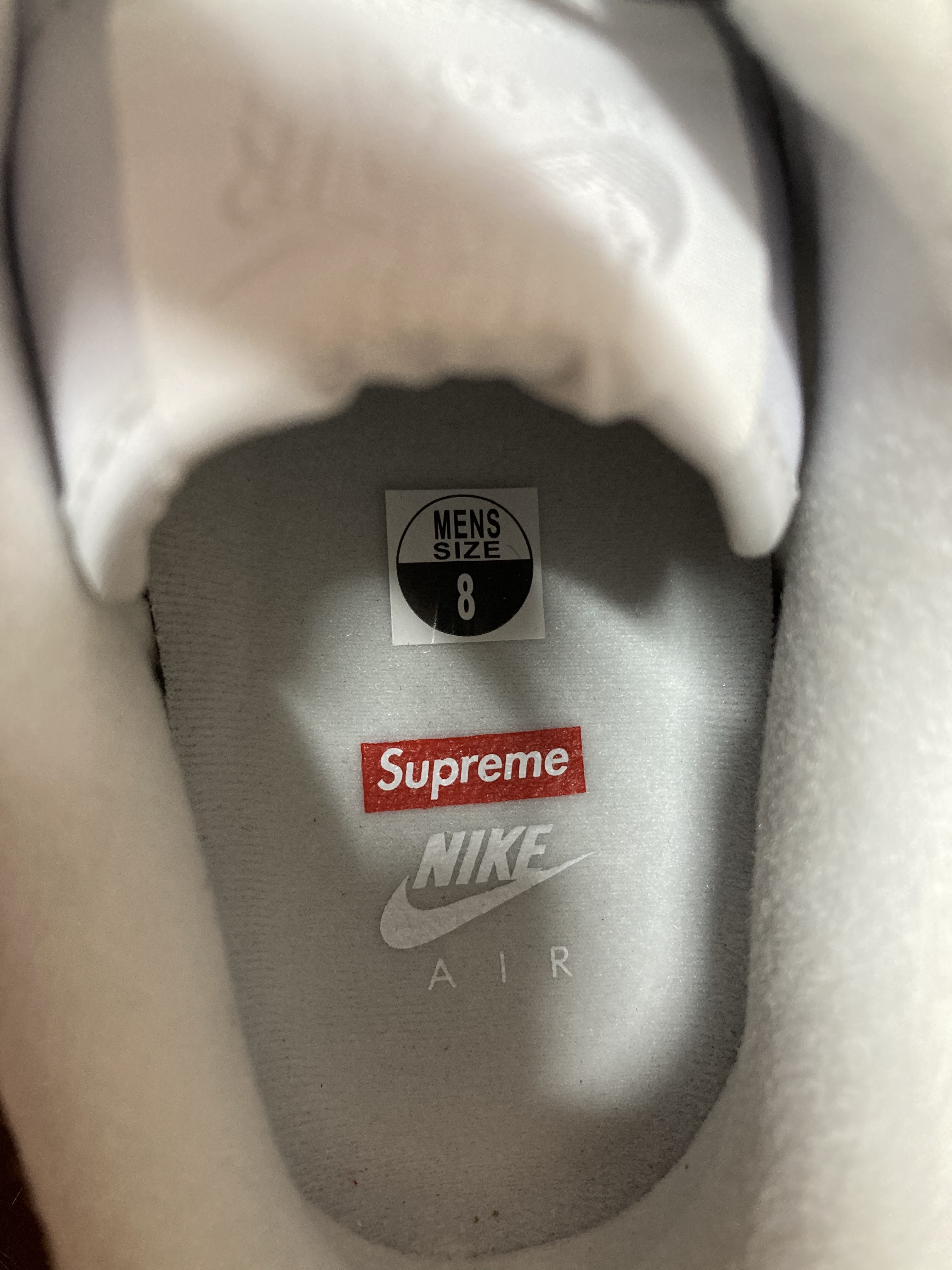 Nike x Supreme Air Force 1 Low White 착용 스타일 - 3