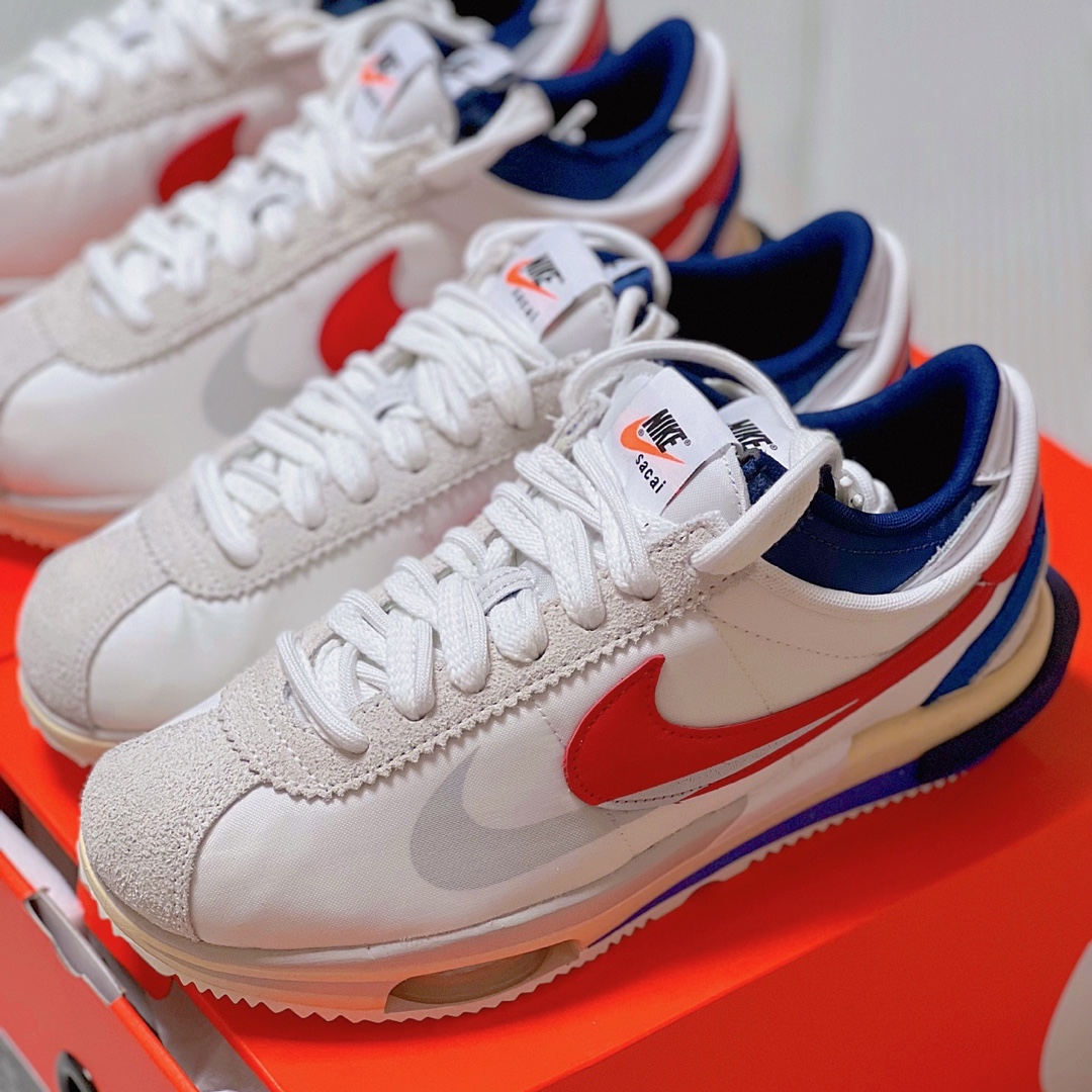 Nike x Sacai Zoom Cortez SP White and University Red 착용 스타일